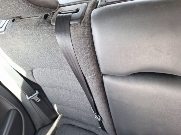 cinturon_seguridad_trasero_central_volvo_xc70_ii_136_d5_awd