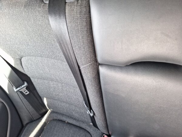 cinturon_seguridad_trasero_central_volvo_xc70_ii_136_d5_awd