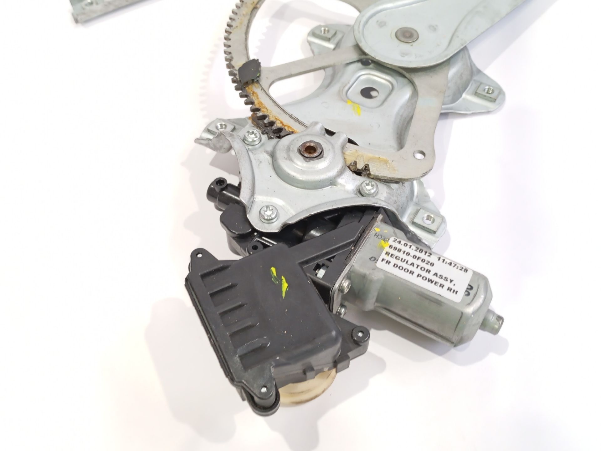 elevalunas_delantero_derecho_698100f020_toyota_verso_r2_2_0_d_4d_aur20