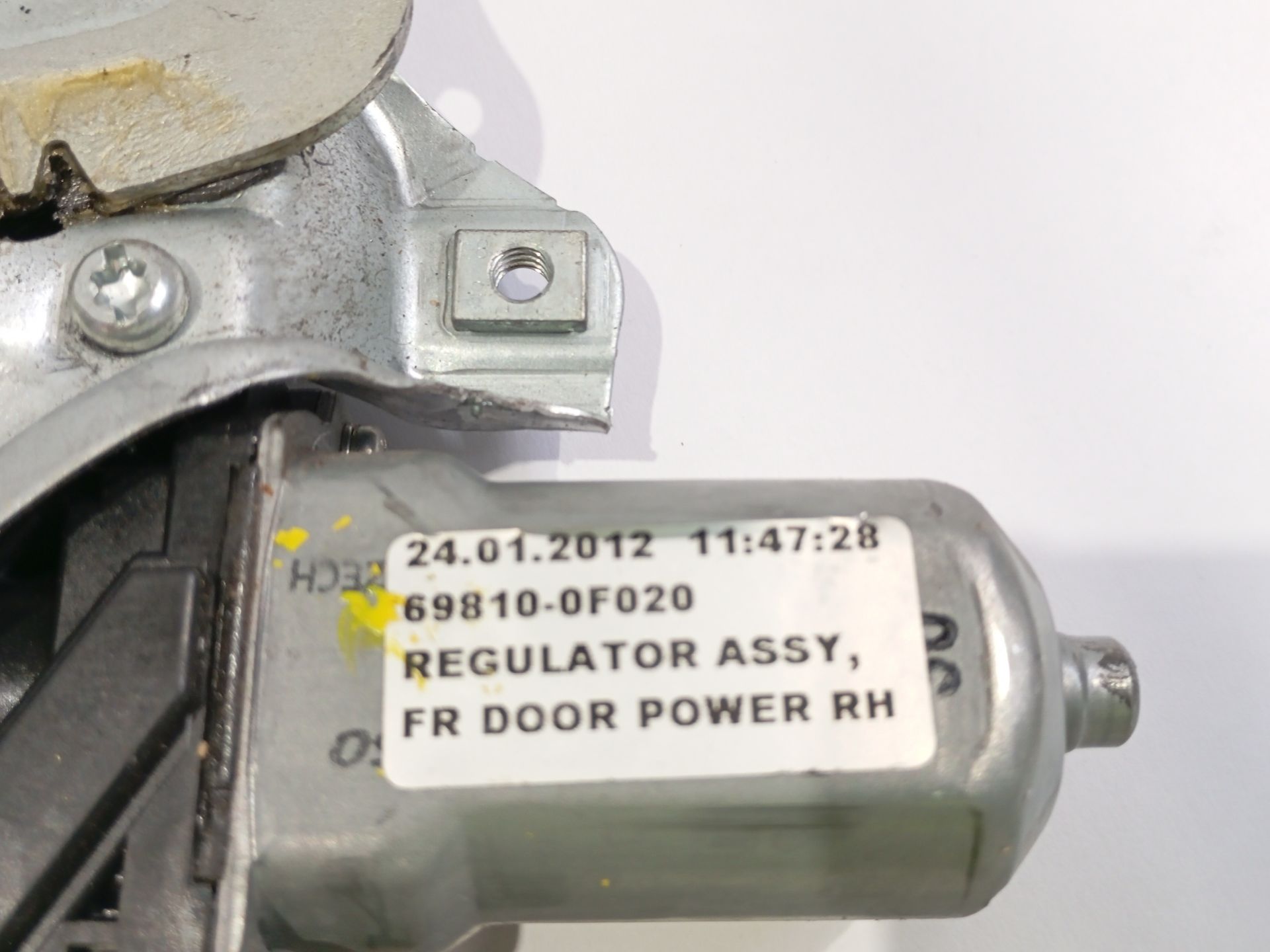 elevalunas_delantero_derecho_698100f020_toyota_verso_r2_2_0_d_4d_aur20