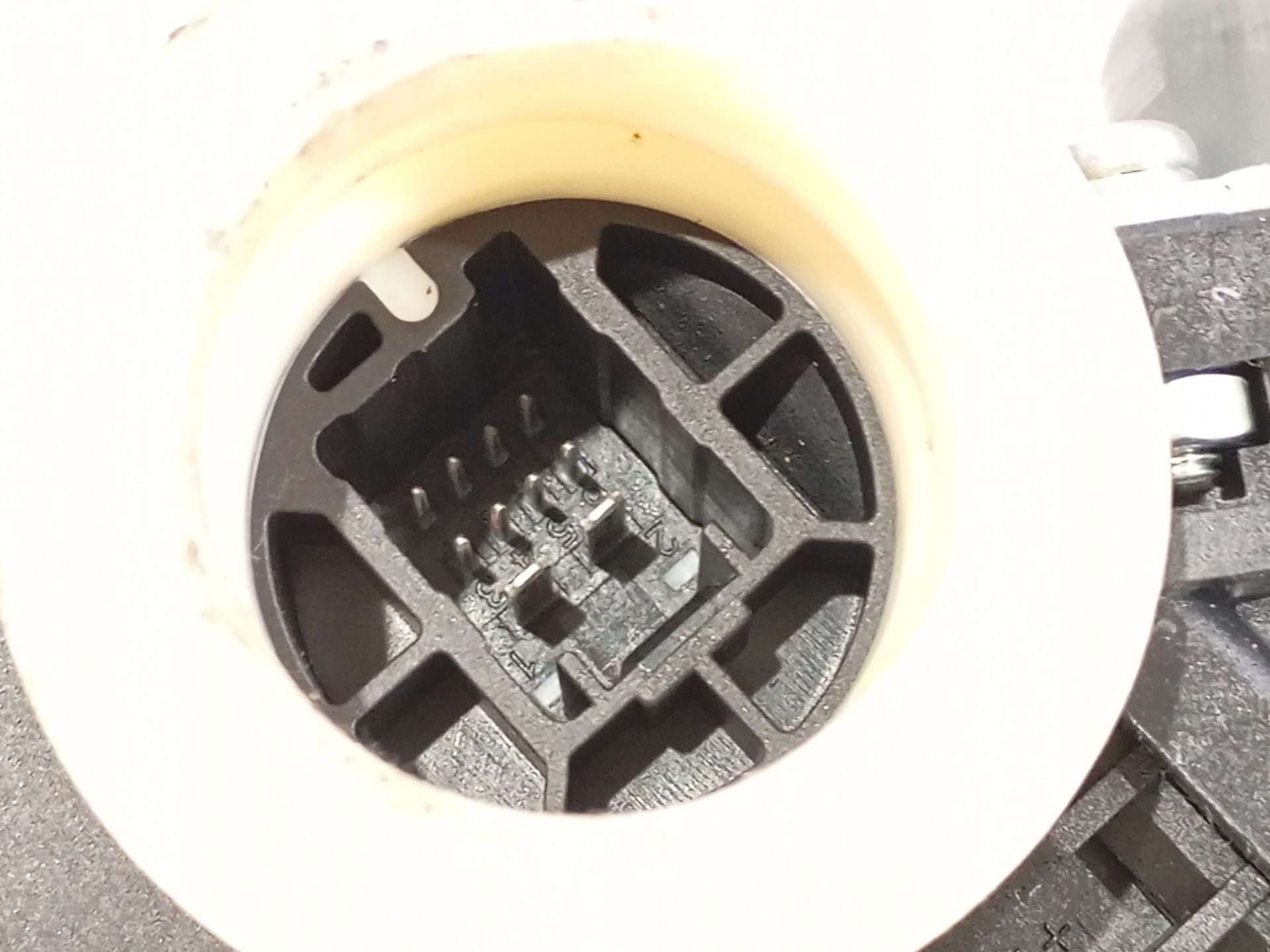 elevalunas_delantero_derecho_698100f020_toyota_verso_r2_2_0_d_4d_aur20