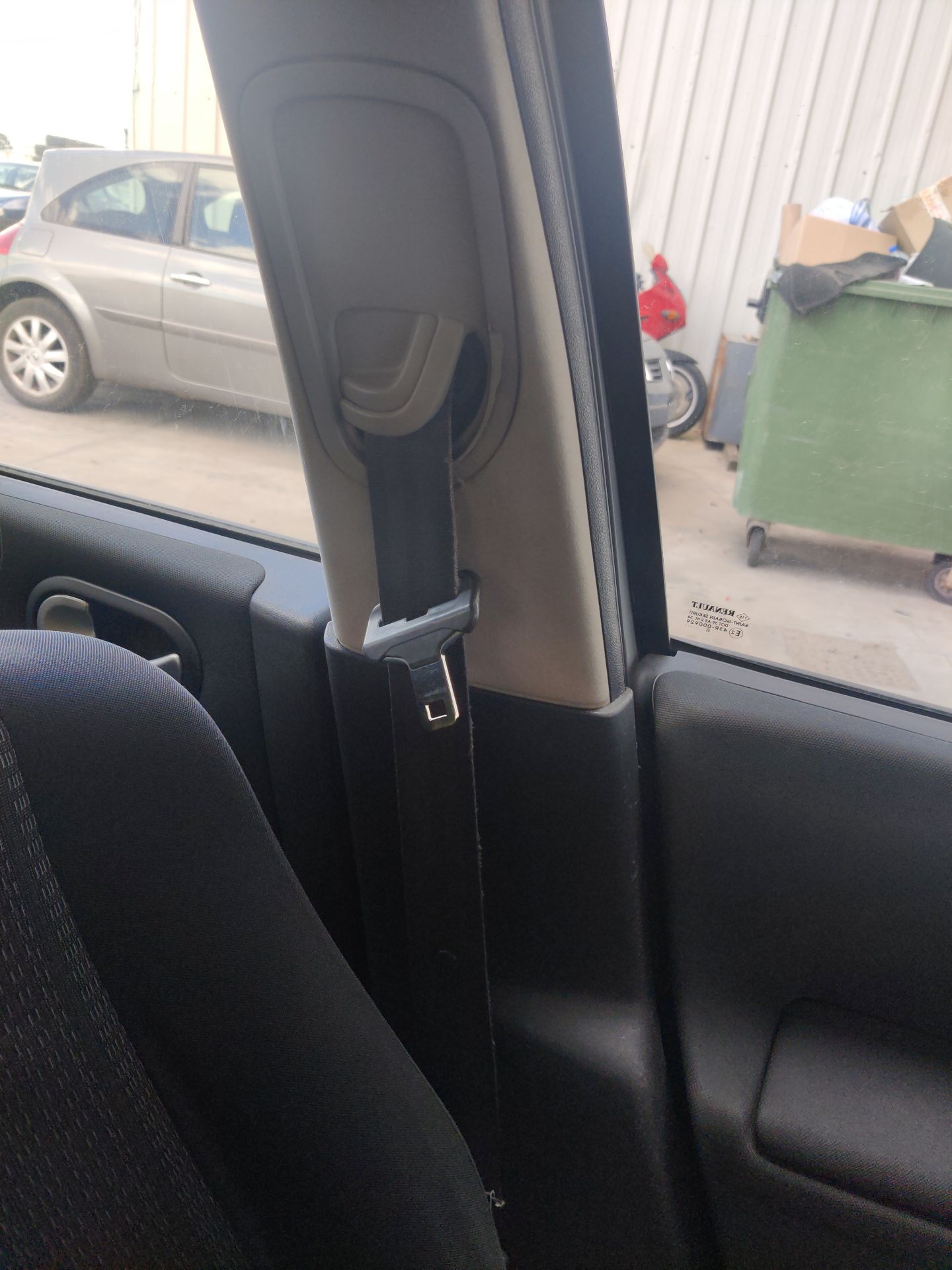 cinturon_seguridad_delantero_izquierdo_renault_megane_ii_bm0_1_cm0_1_1_6_16v