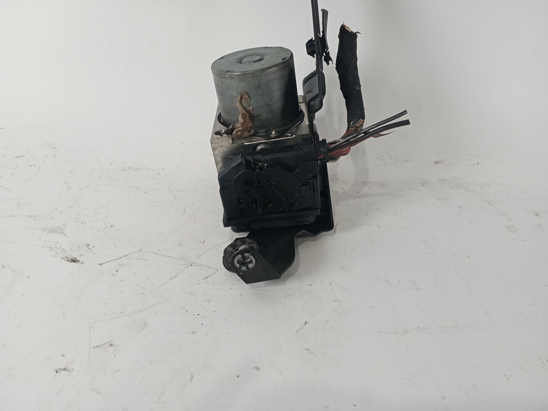 abs_8200377455_renault_megane_ii_coupe_cabriolet_em0_1_2_0_16v_turbo