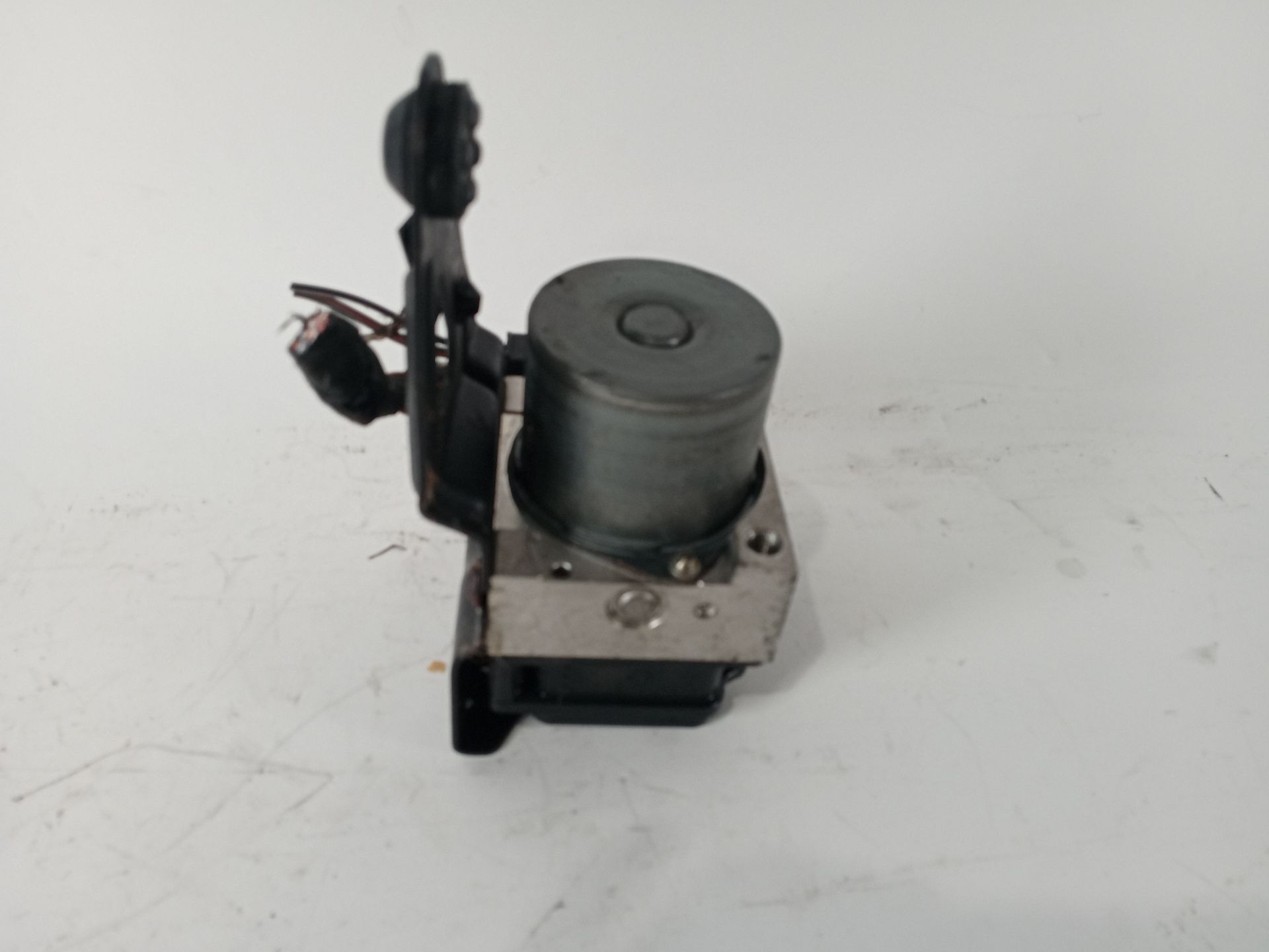 abs_8200377455_renault_megane_ii_coupe_cabriolet_em0_1_2_0_16v_turbo