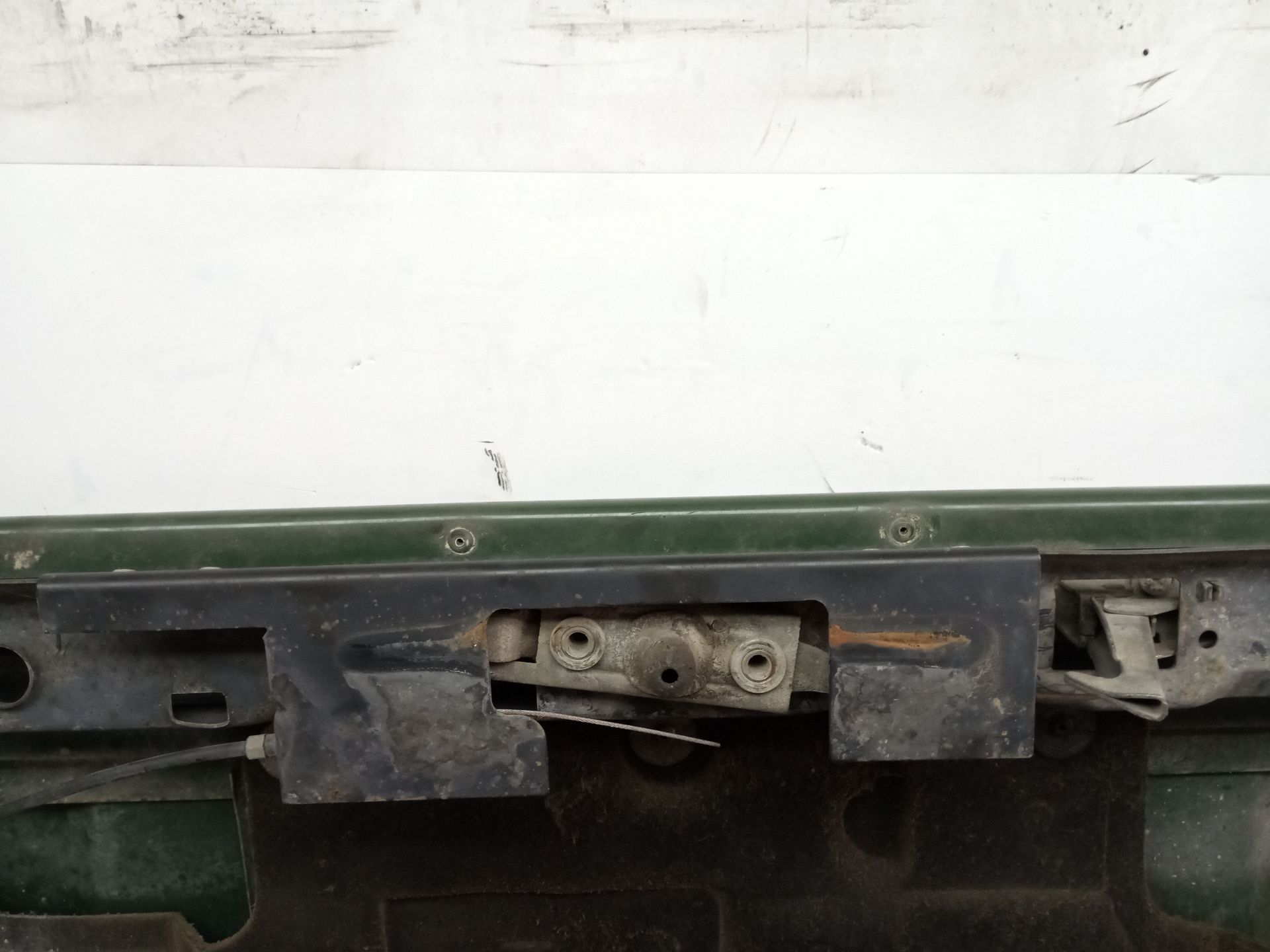 capot_alr5835_alr5835_land_rover_defender_cabrio_l316_2_5_tdi_4x4_l316