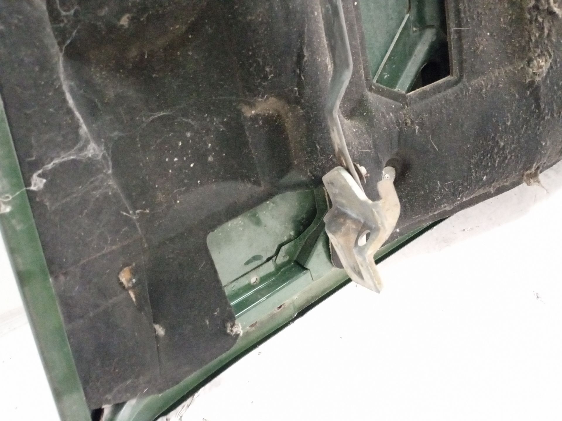 capot_alr5835_alr5835_land_rover_defender_cabrio_l316_2_5_tdi_4x4_l316