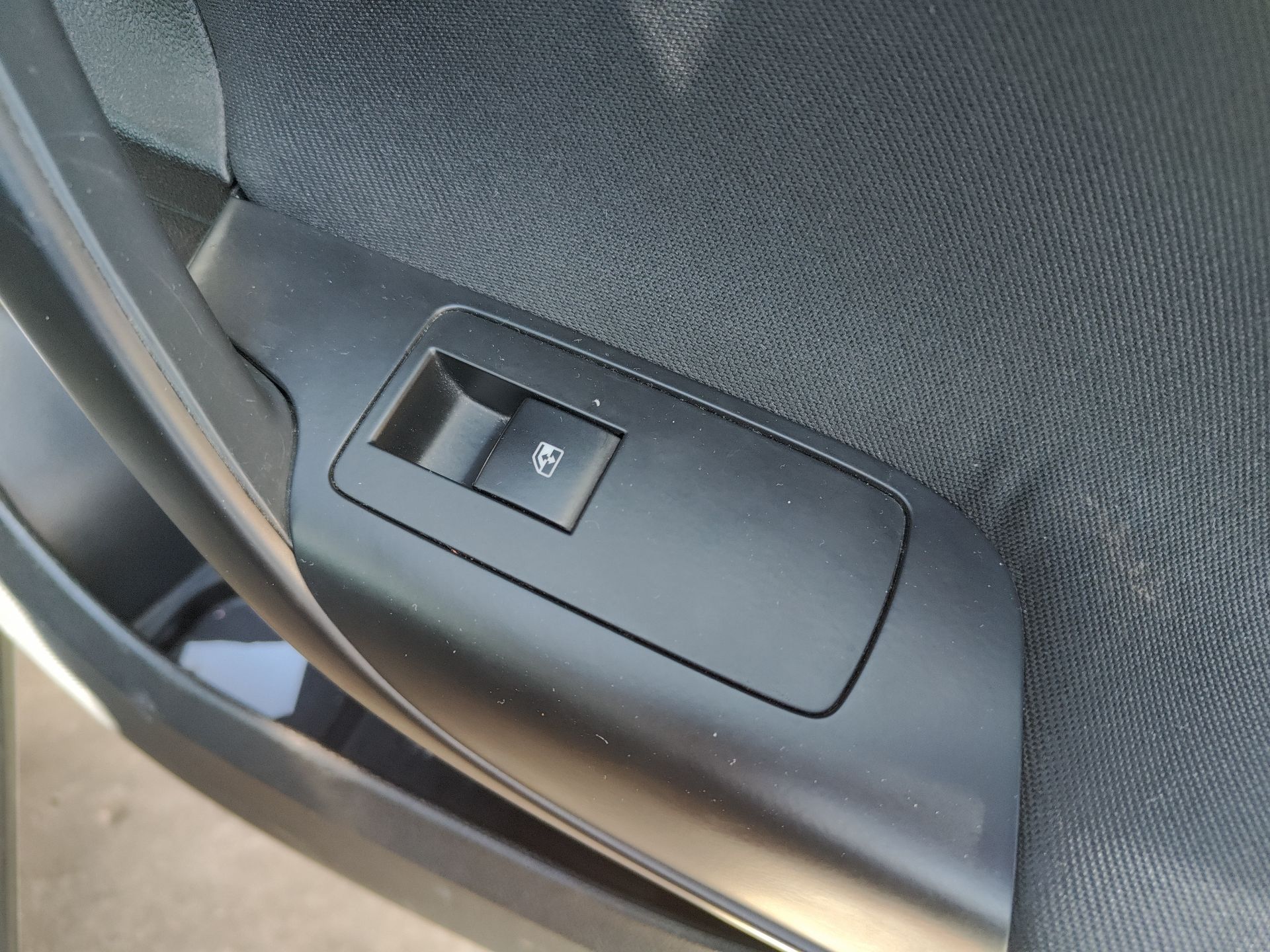 elevalunas_trasero_derecho_opel_insignia_a_sedan_g09_2_0_cdti_69