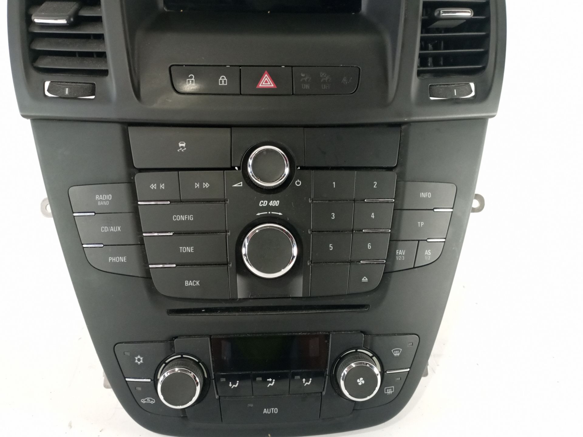 sistema_audio_radio_cd_13321292_13273095_12844841g_opel_insignia_a_sedan_g09_2_0_cdti_69