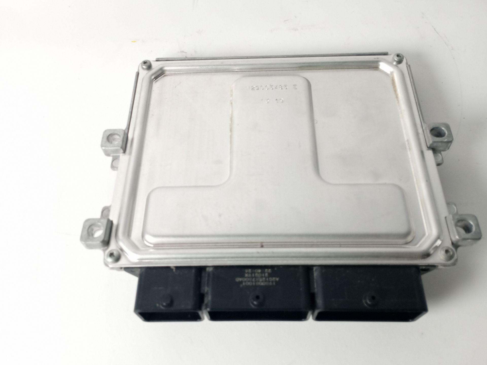 centralita_motor_uce_237105499r_dacia_sandero_ii_tce_90_lpg_b8m1