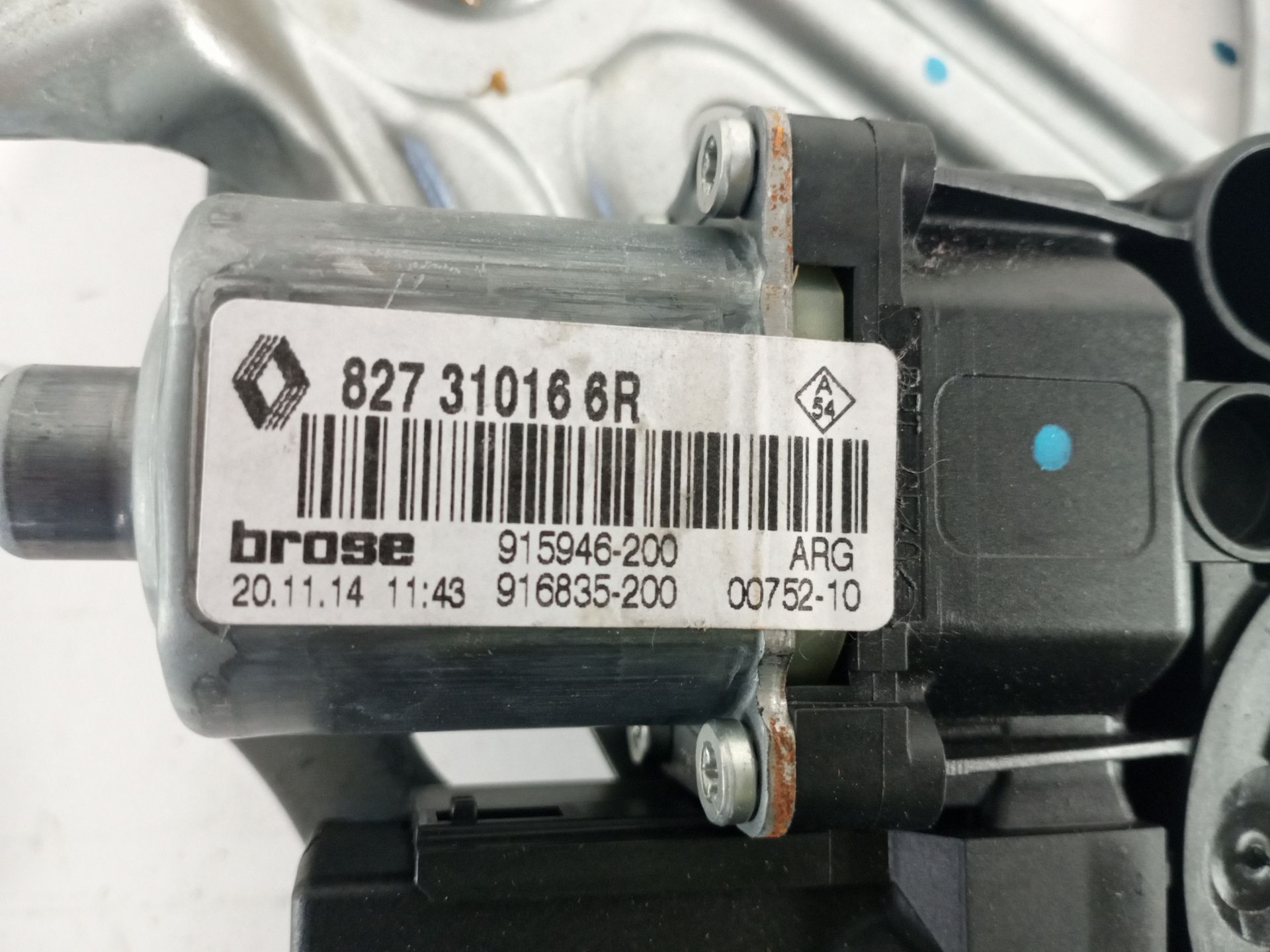 elevalunas_trasero_izquierdo_827310166r_renault_scenic_iii_jz0_1_1_6_dci_jz00_jz12