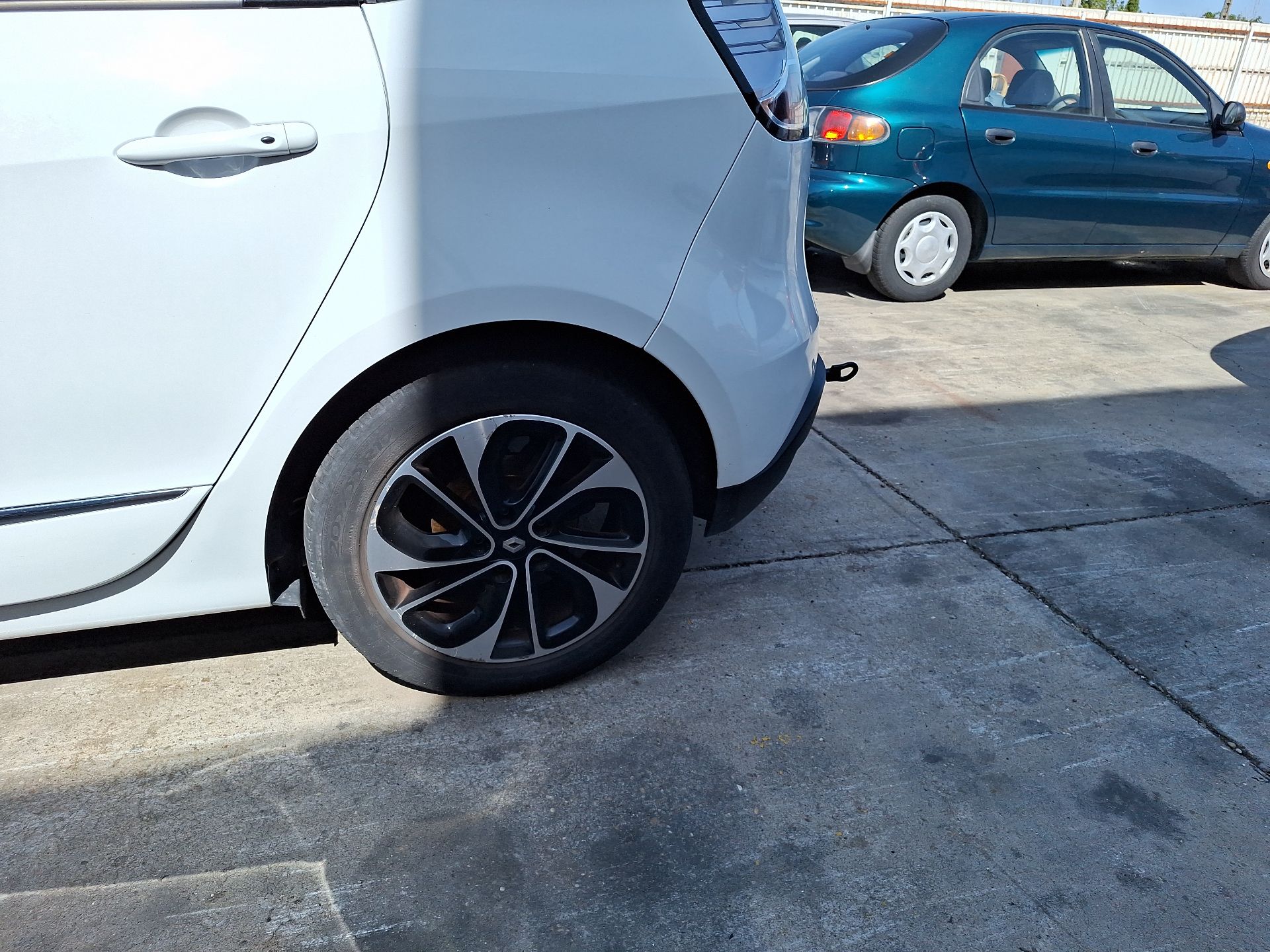 paso_rueda_trasero_izquierdo_renault_scenic_iii_jz0_1_1_6_dci_jz00_jz12