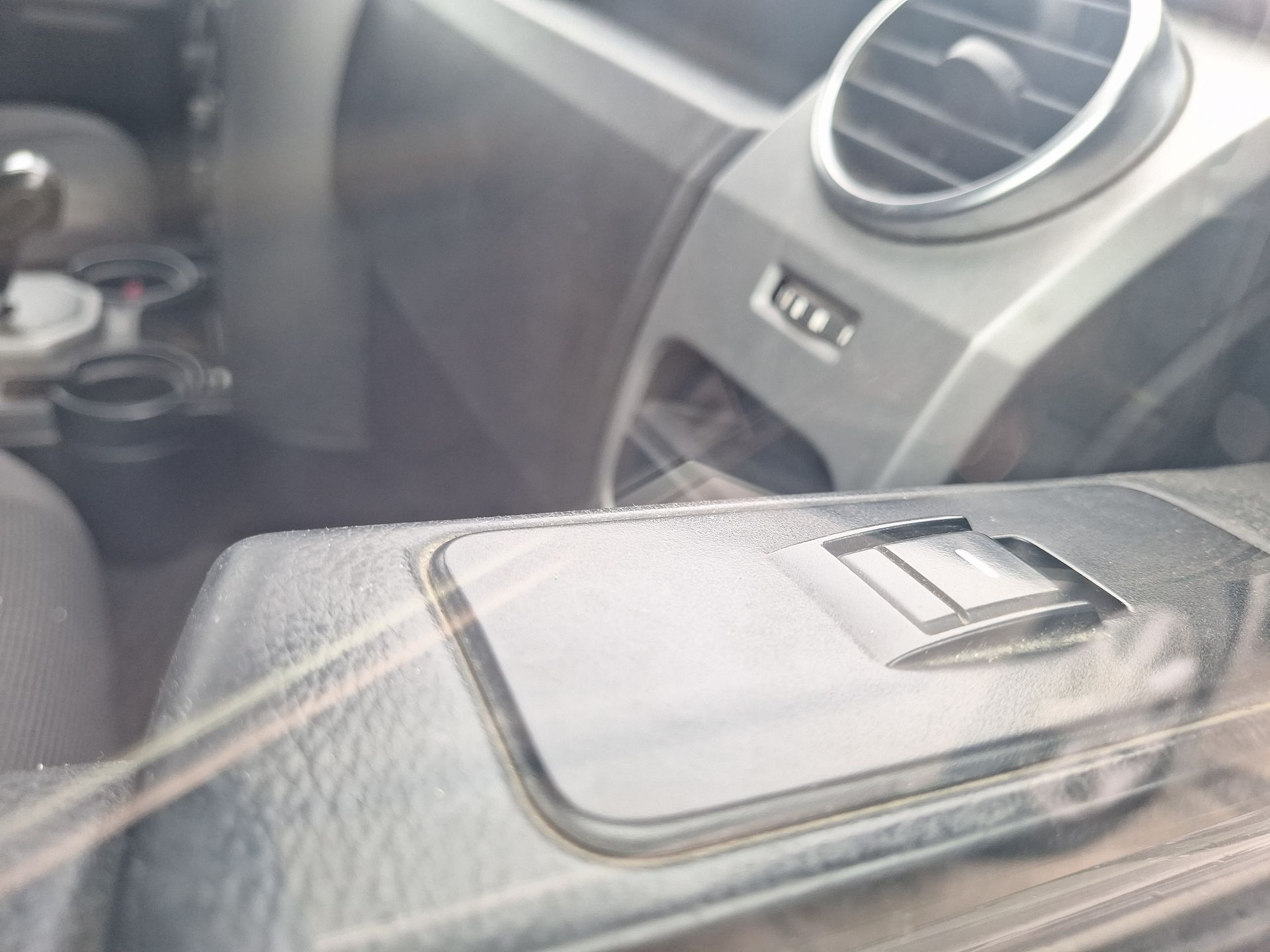 mando_elevalunas_delantero_derecho_land_rover_discovery_iii_l319_2_7_td_4x4