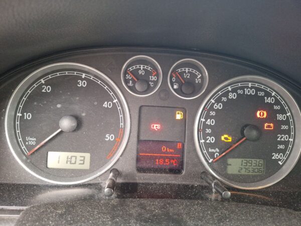 cuadro_instrumentos_3b0920829a_volkswagen_passat_b5_5_3b3_1_9_tdi