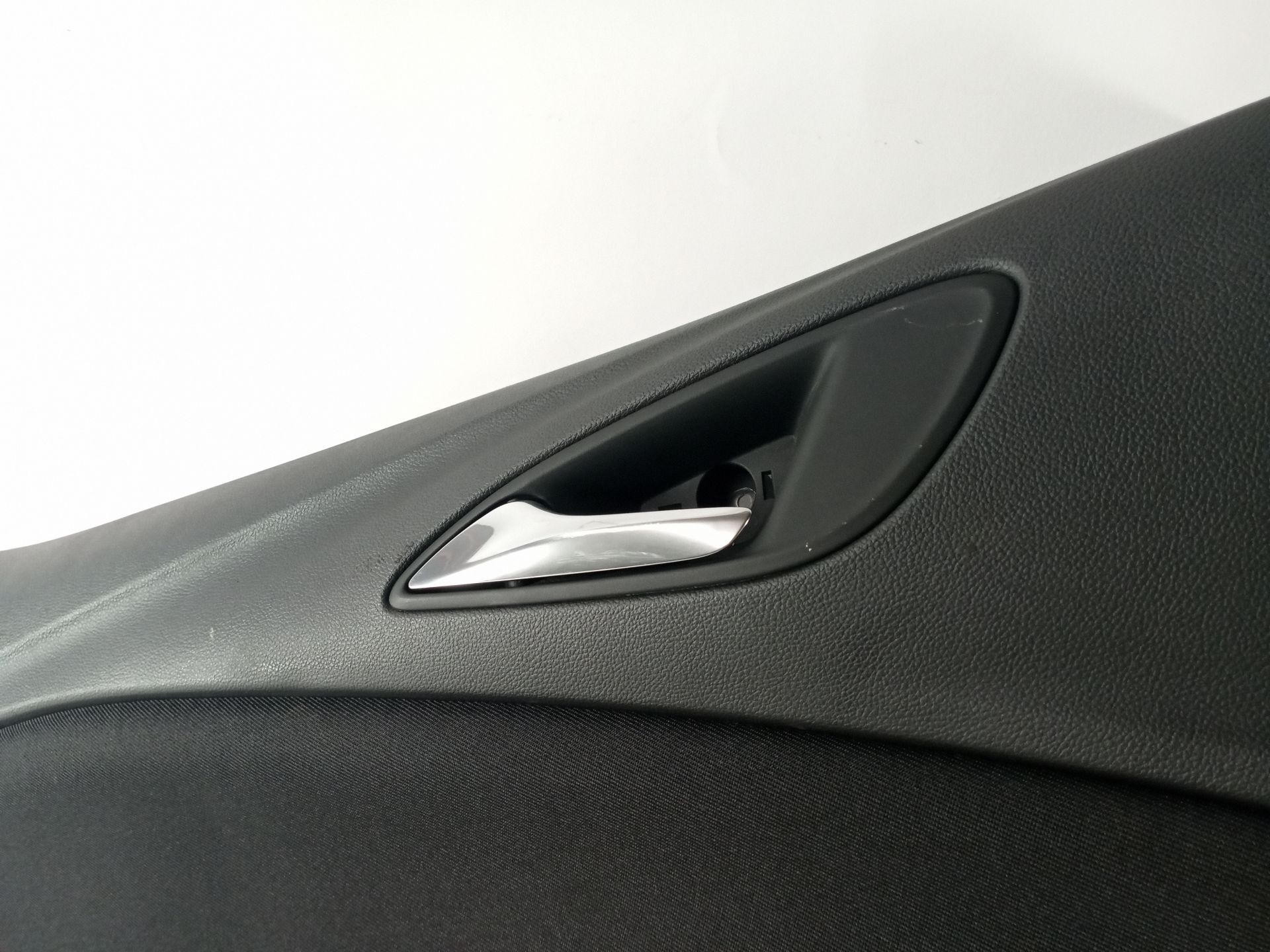 guarnecido_puerta_trasero_izquierdo_39060599_opel_astra_k_b16_1_4_turbo_68