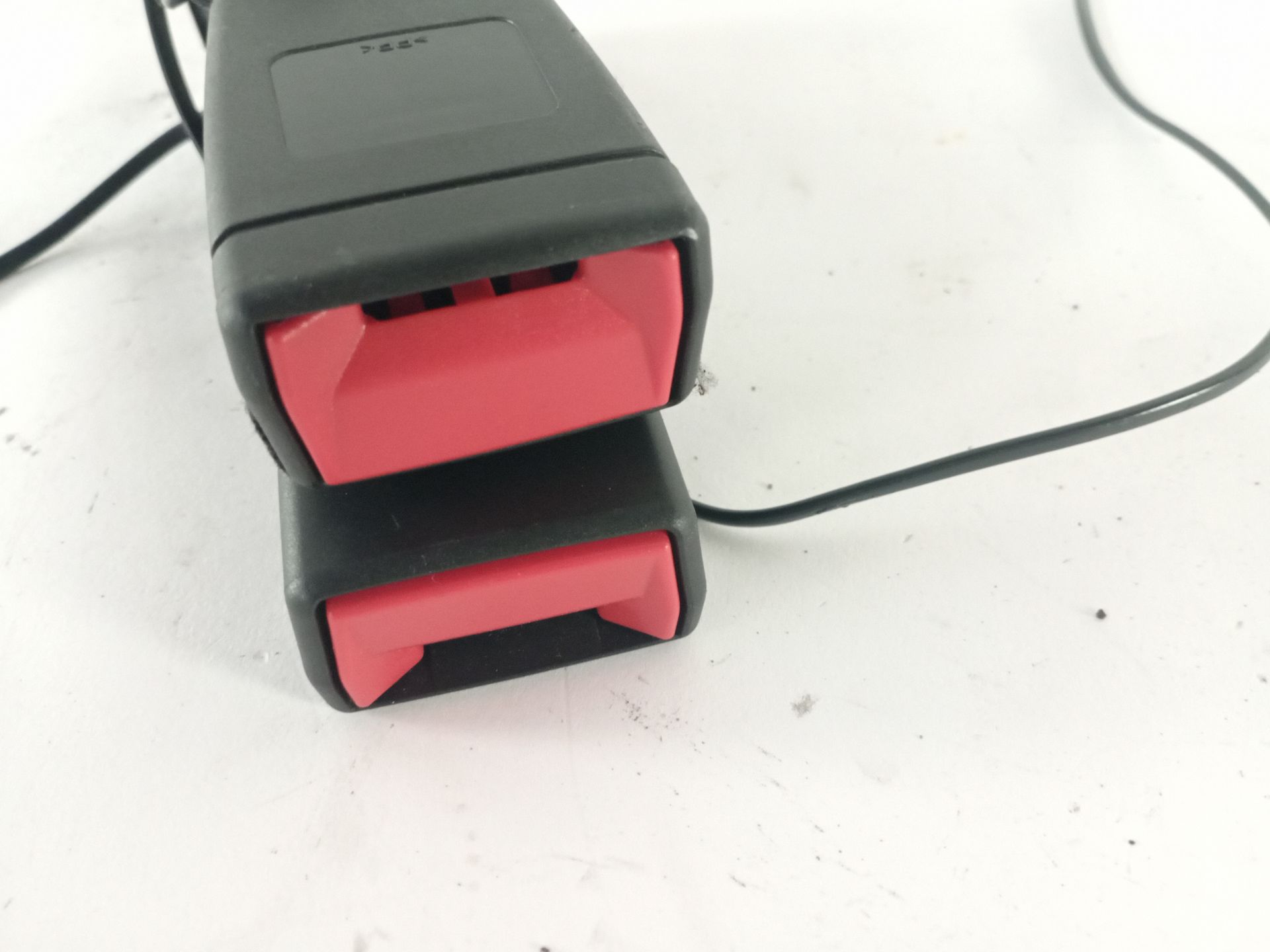 anclaje_cinturon_trasero_doble_13409377_opel_astra_k_b16_1_4_turbo_68