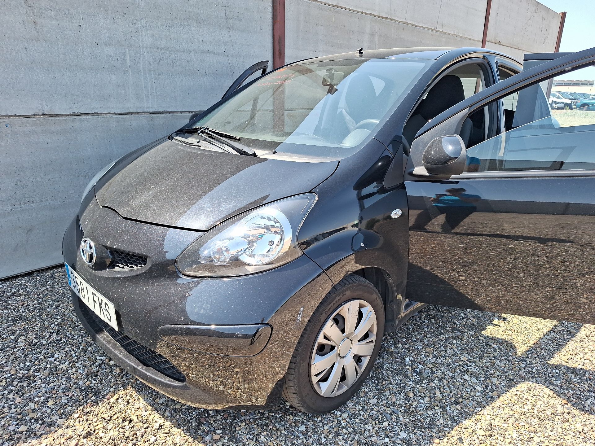 deposito_limpia_toyota_aygo_b1_1_0_kgb10