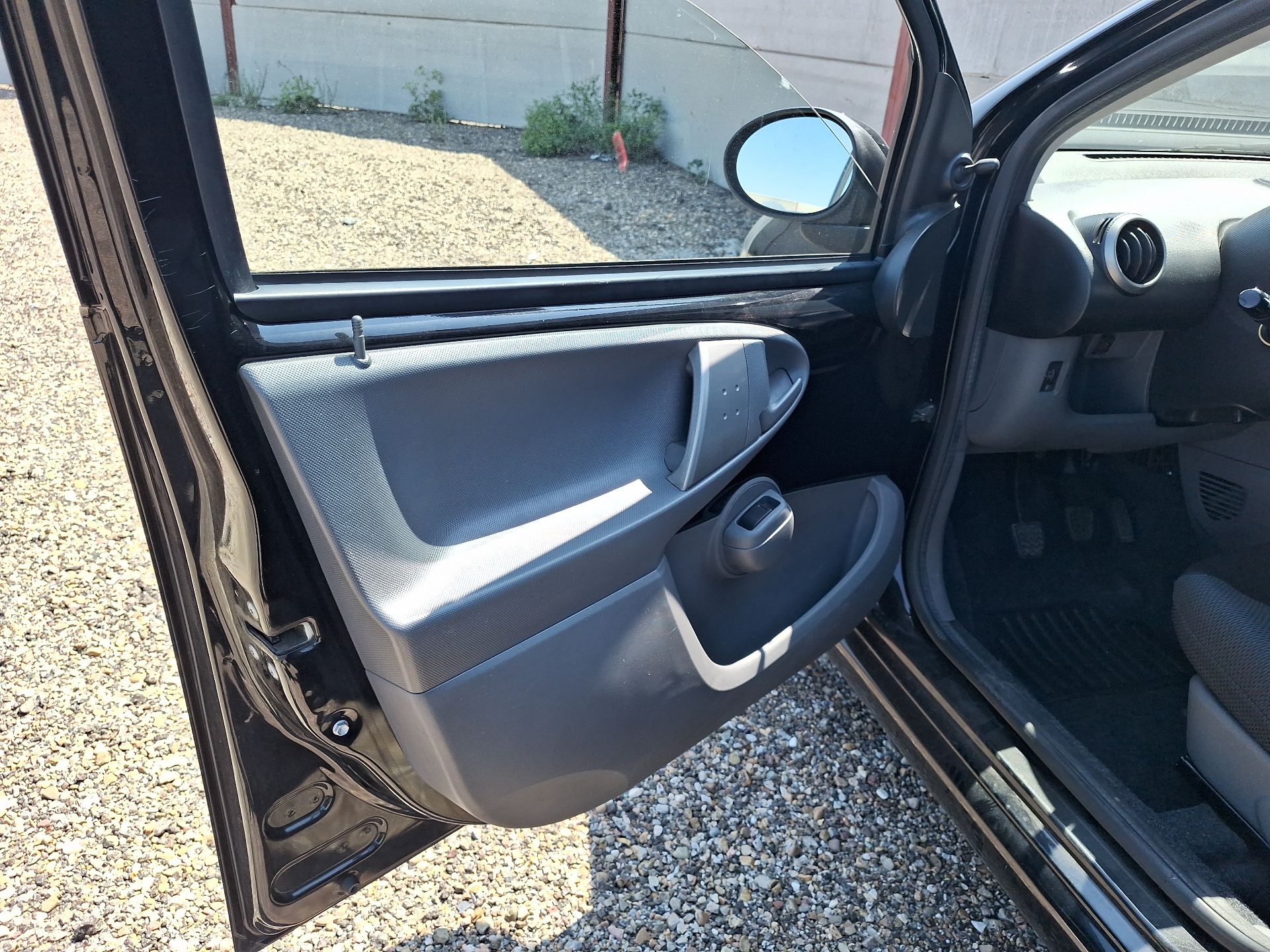 guarnecido_puerta_delantera_izquierda_toyota_aygo_b1_1_0_kgb10