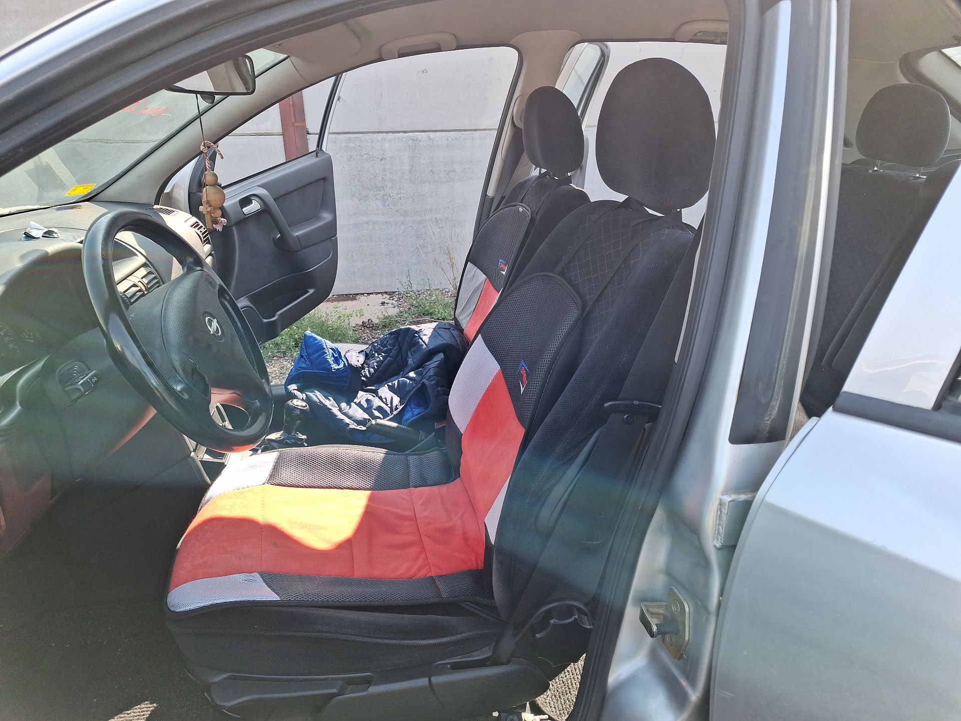 asiento_delantero_izquierdo_opel_astra_g_sedan_t98_1_6_16v_f69