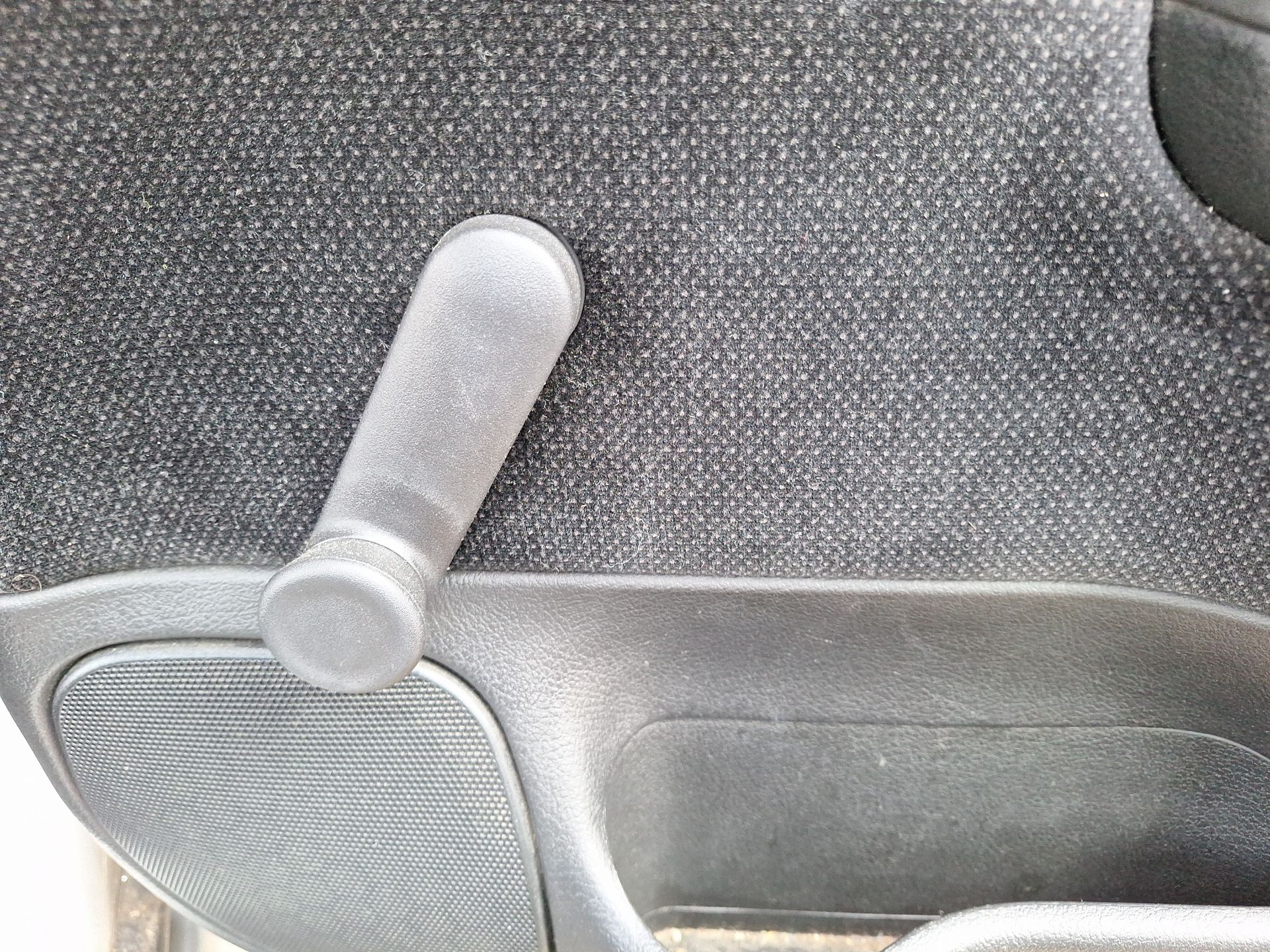 mando_elevalunas_trasero_derecho_opel_astra_g_sedan_t98_1_6_16v_f69