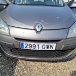 calandra_delantera_de_radiador_renault_megane_iii_fastback_bz0_1_b3_1_5_dci