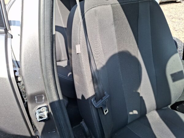 cinturon_seguridad_delantero_derecho_renault_megane_iii_fastback_bz0_1_b3_1_5_dci