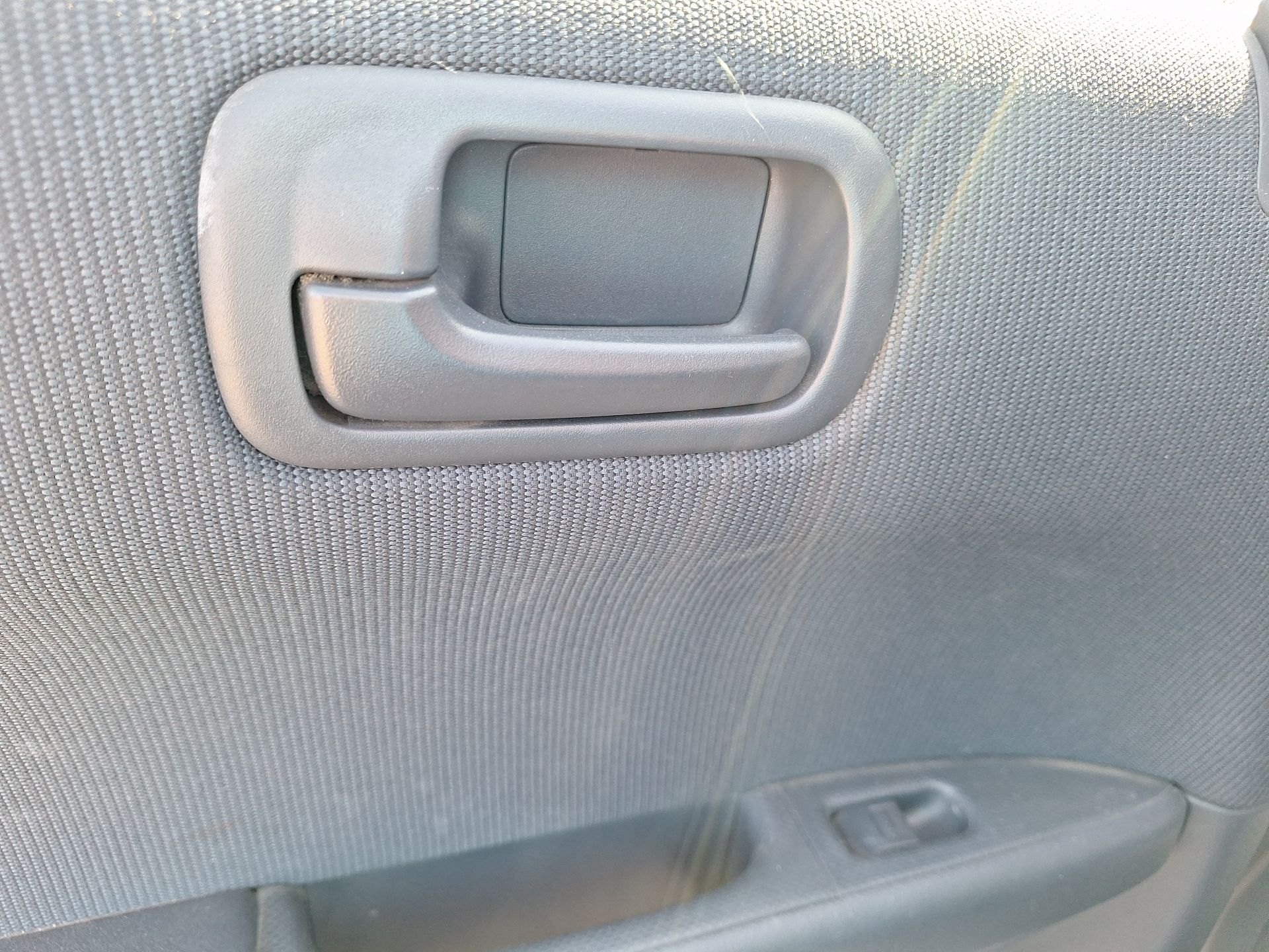 maneta_interior_trasera_izquierda_honda_civic_vii_hatchback_eu_ep_ev_1_4_is_ep1