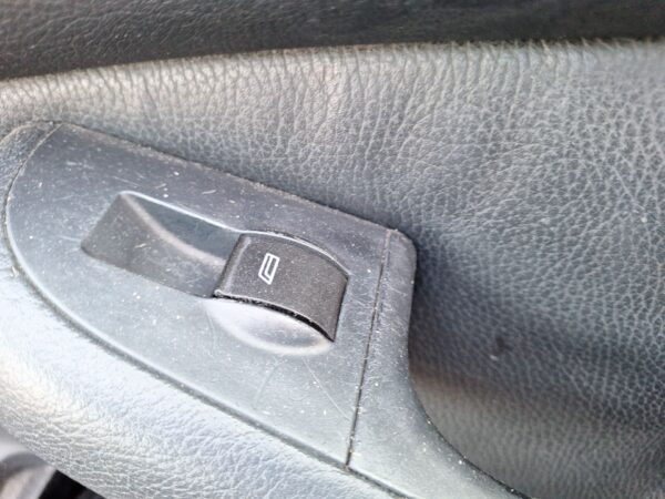 mando_elevalunas_delantero_derecho_audi_a6_c5_4b2_2_4