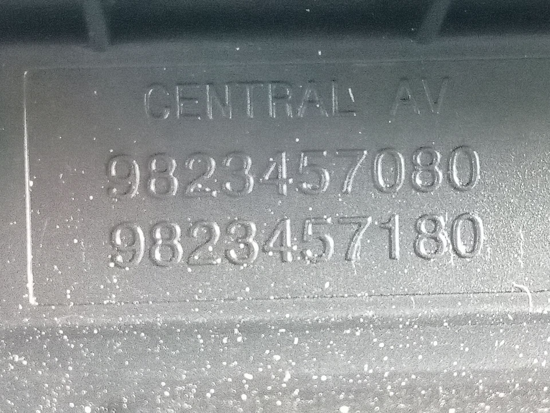 mando_climatizador_9823457080_peugeot_2008_ii_ud_us_uy_uk_1_5_bluehdi_110