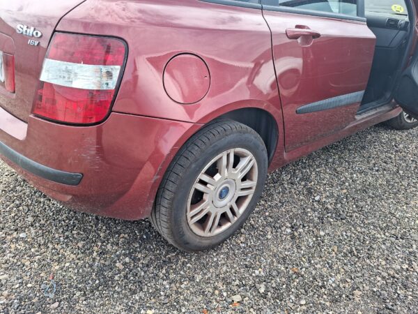 mangueta_trasera_derecha_fiat_stilo_192_1_6_16v_192_xb1a