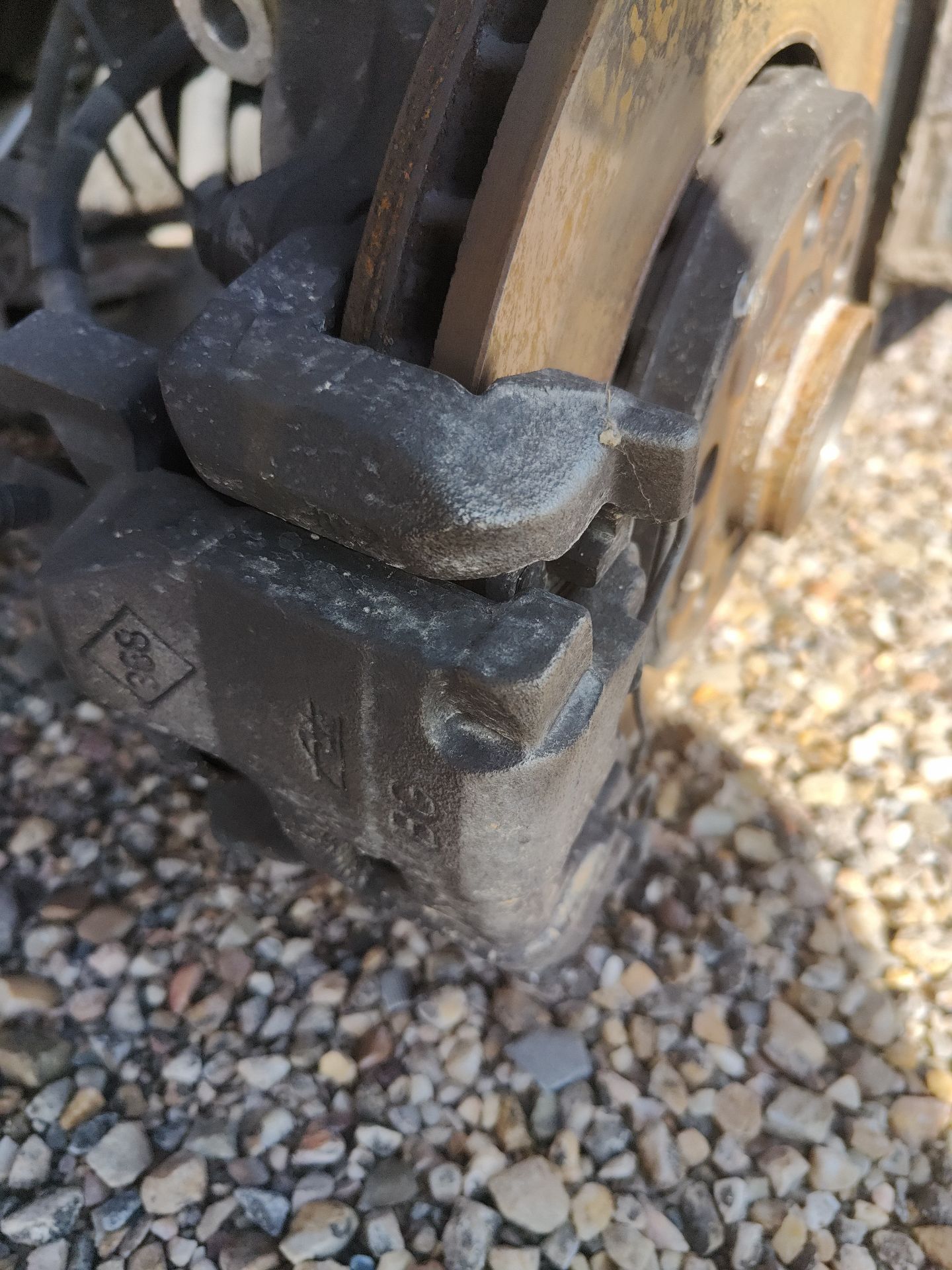 pinza_freno_delantera_izquierda_410110001r_renault_laguna_iii_bt0_1_bt07_bt0j_bt14_bt1a