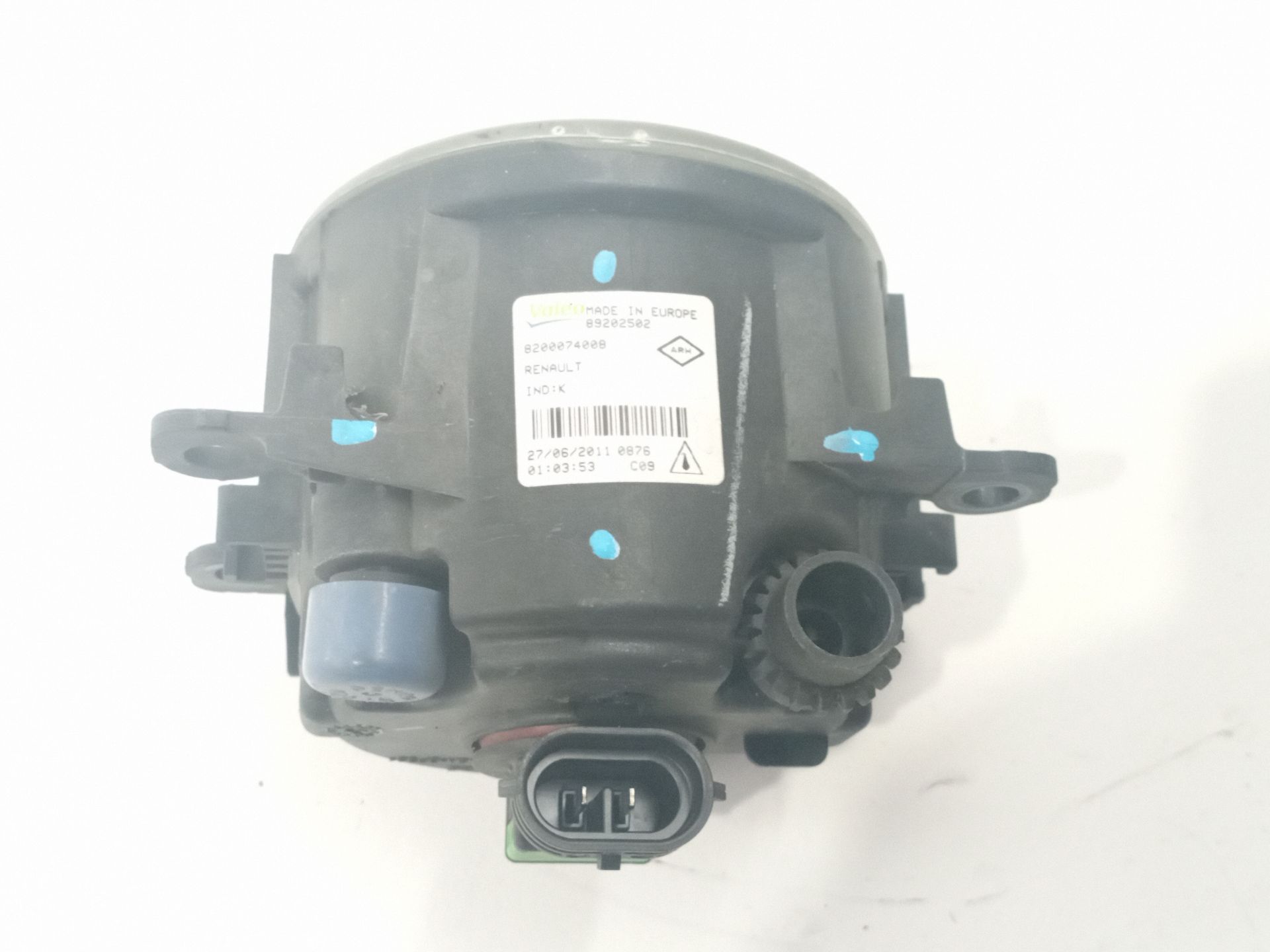 faro_antiniebla_derecho_8200074008_89202502_renault_laguna_iii_bt0_1_bt07_bt0j_bt14_bt1a