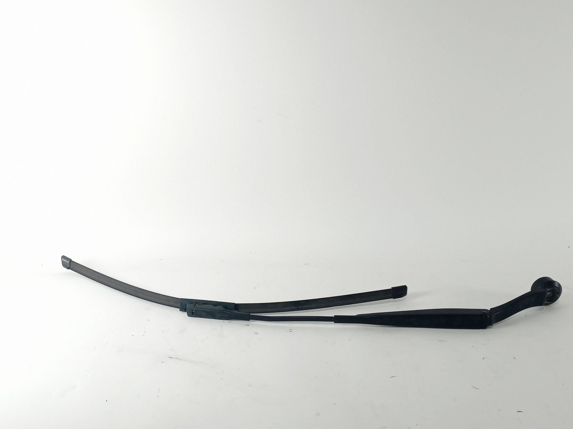 brazo_limpia_delantero_izquierdo_ds7317b589ad_ford_mondeo_v_sedan_cd_2_0_tdci