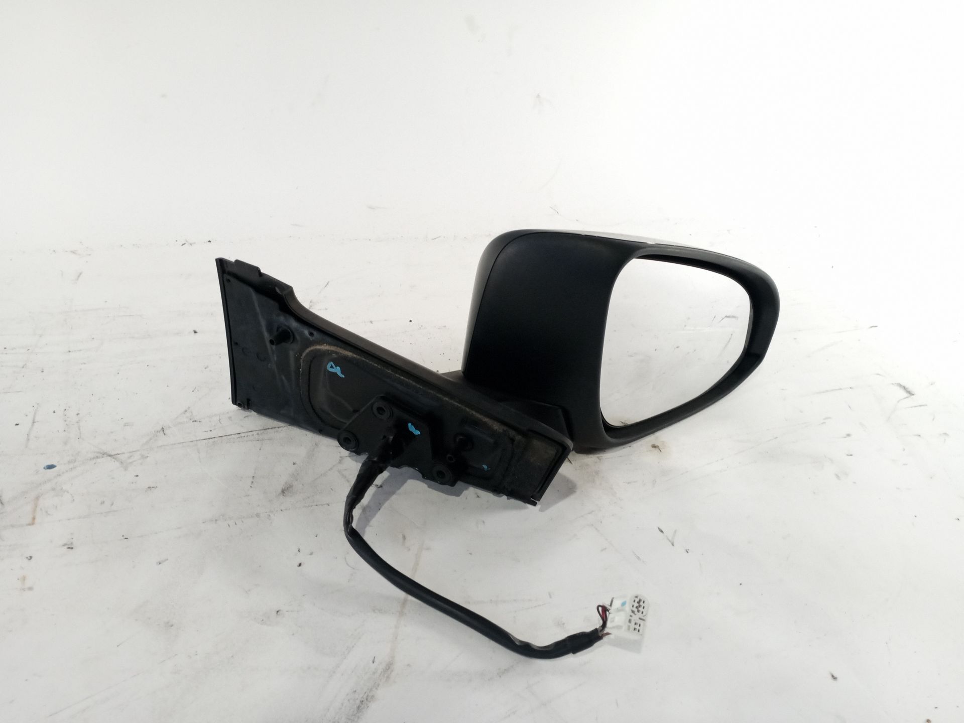 retrovisor_derecho_electrico_879100d600_toyota_yaris_p13_1_5_hybrid_nhp130