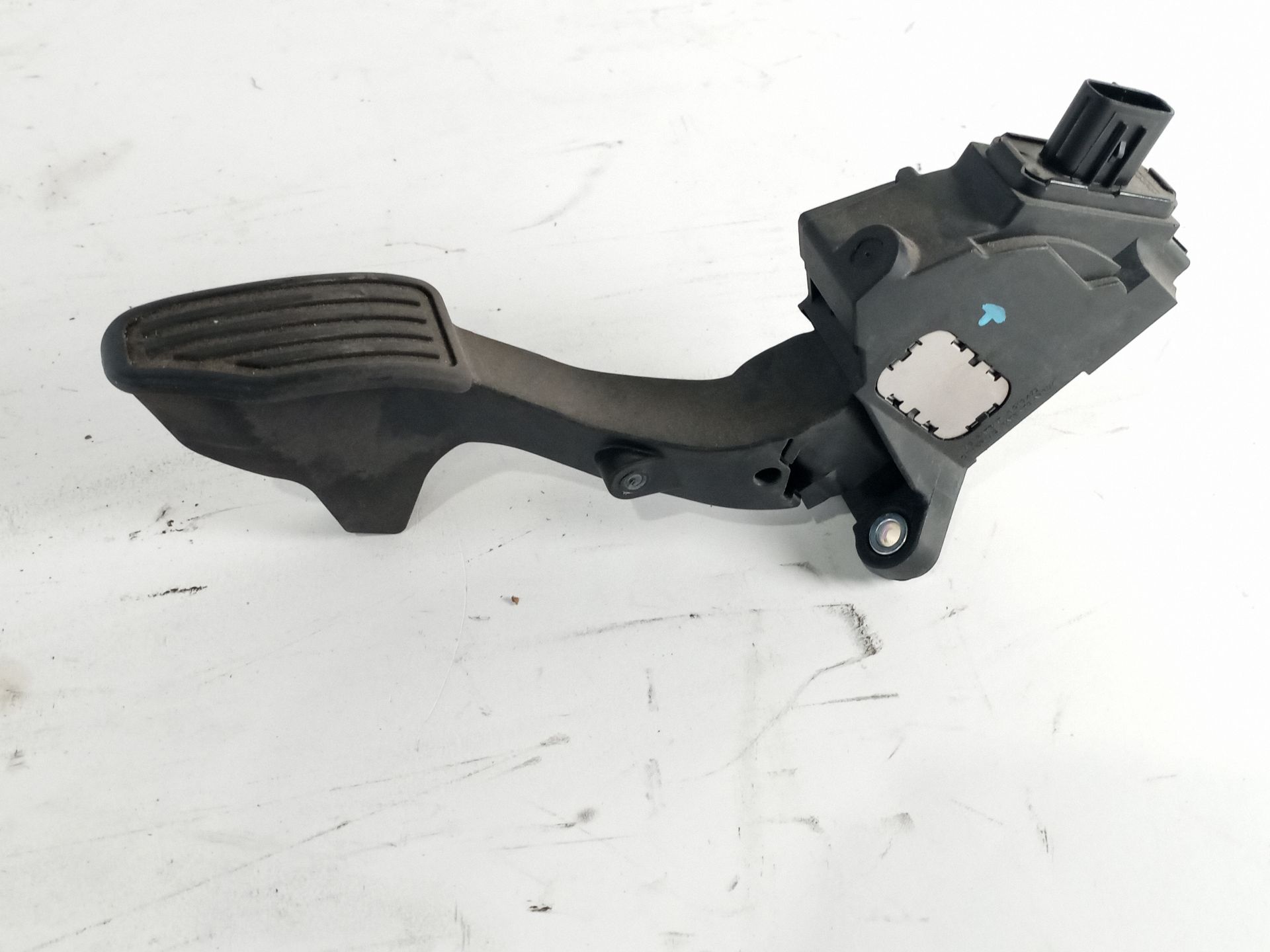 pedal_acelerador_781100d110_toyota_yaris_p13_1_5_hybrid_nhp130