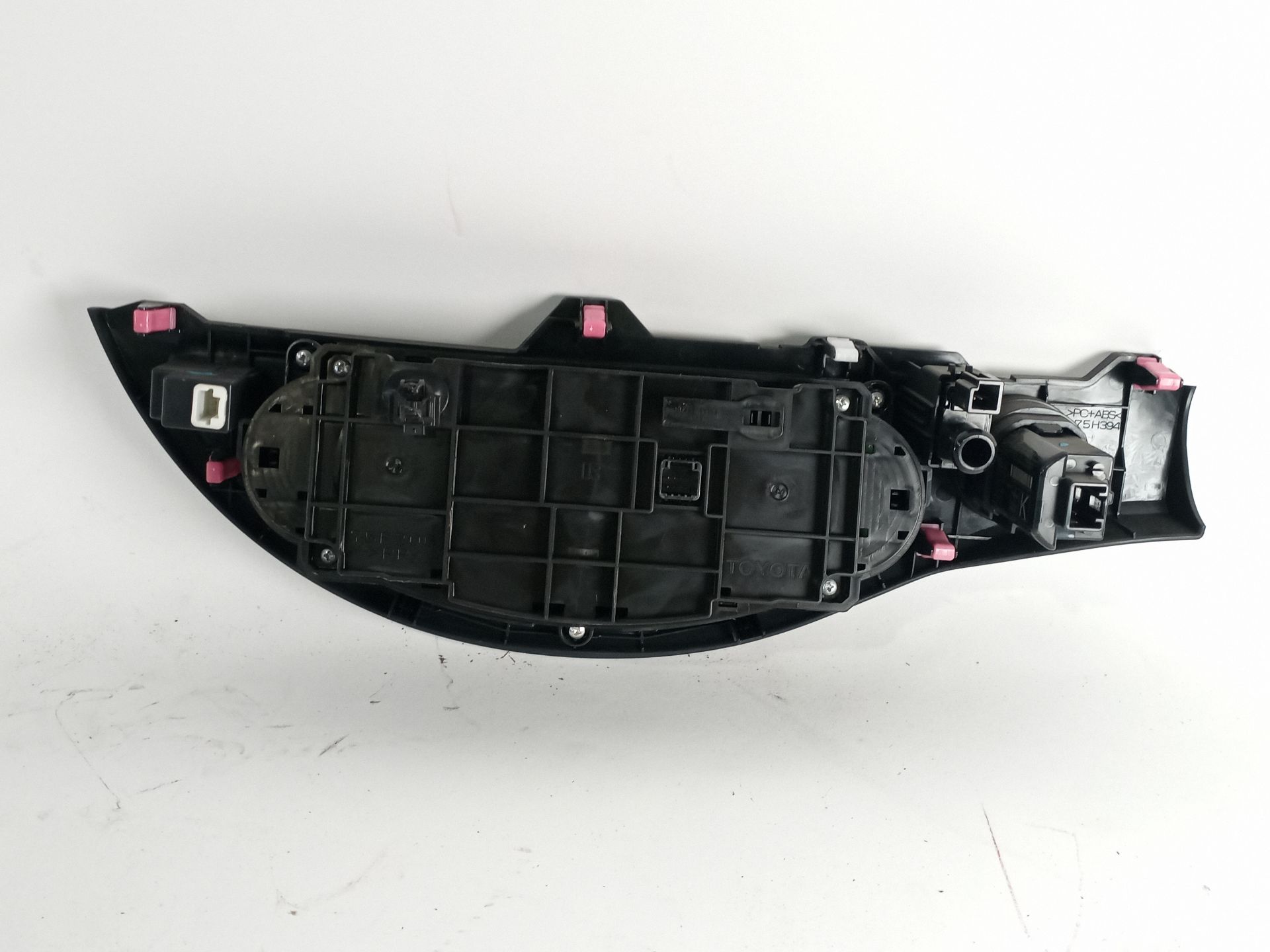 mando_climatizador_559000d800_toyota_yaris_p13_1_5_hybrid_nhp130