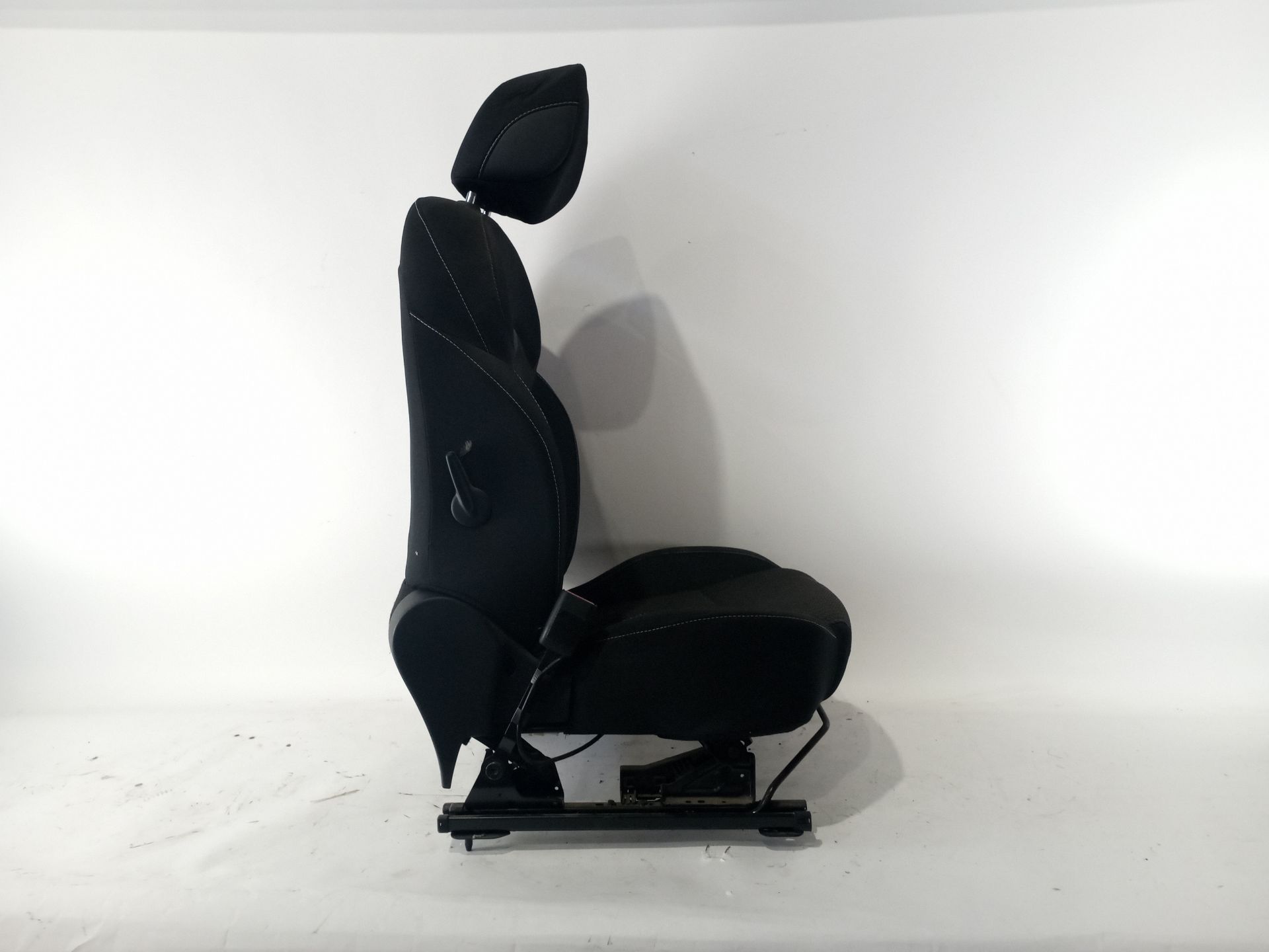 asiento_delantero_izquierdo_delanteroizquierdo_renault_kadjar_ha_hl_1_5_dci_110_hla3