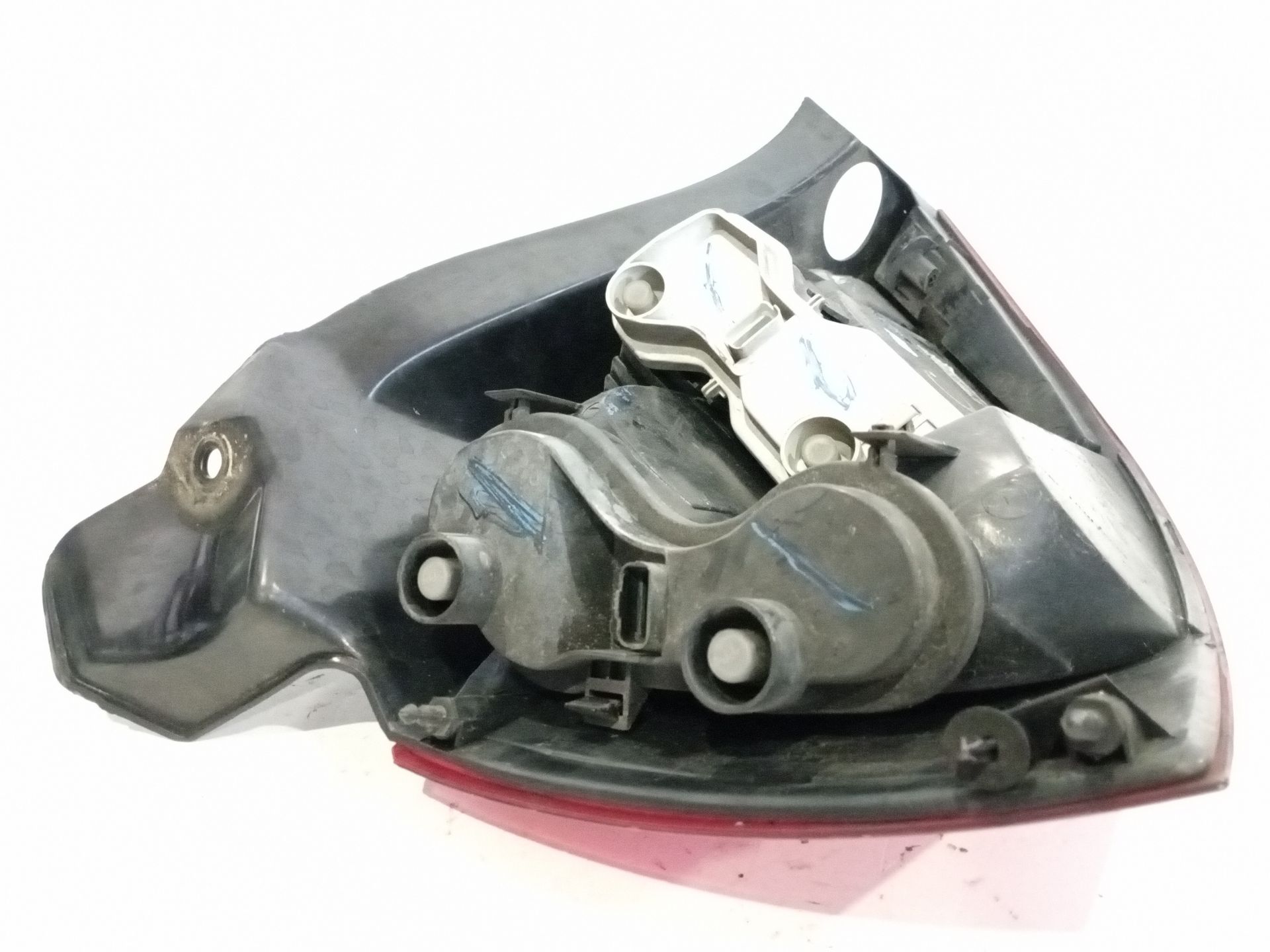 piloto_trasero_derecho_exterior_8200073237_89398081_renault_megane_ii_bm0_1_cm0_1_1_6_16v_fase_1