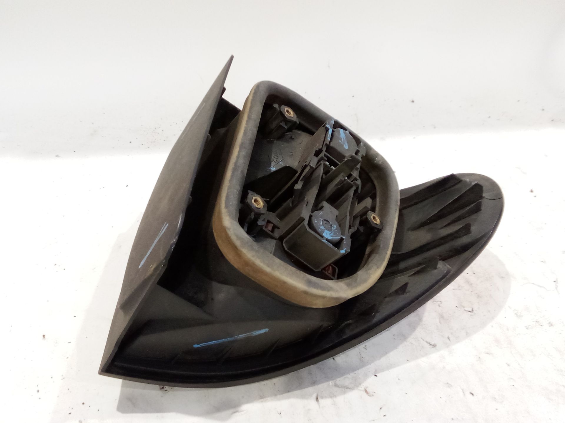 piloto_trasero_derecho_exterior_valeo_2225_renault_laguna