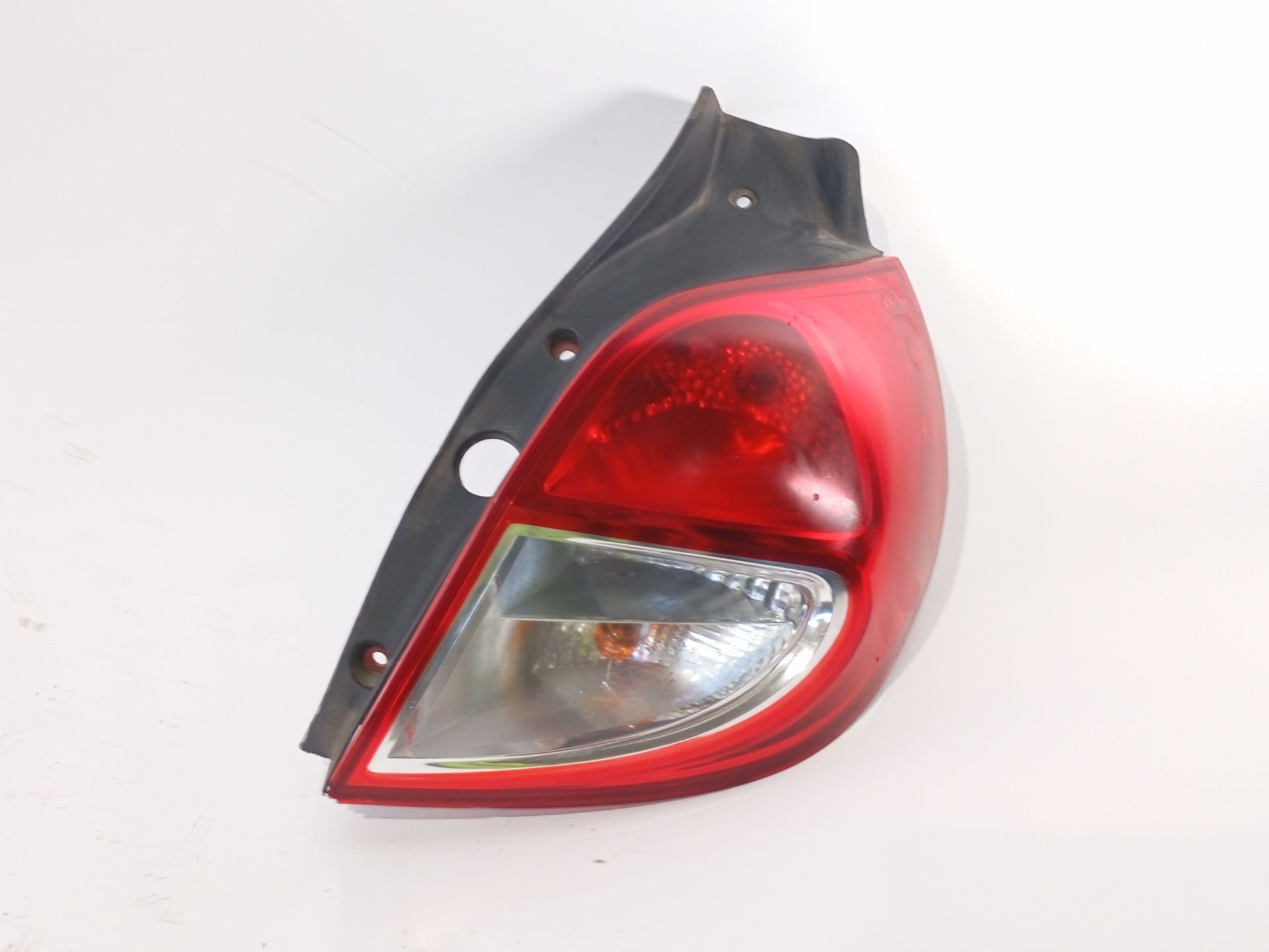 piloto_trasero_derecho_exterior_8200886946_renault_capturclio_ivdacia_sanderodokkerlodgylogan_sandero