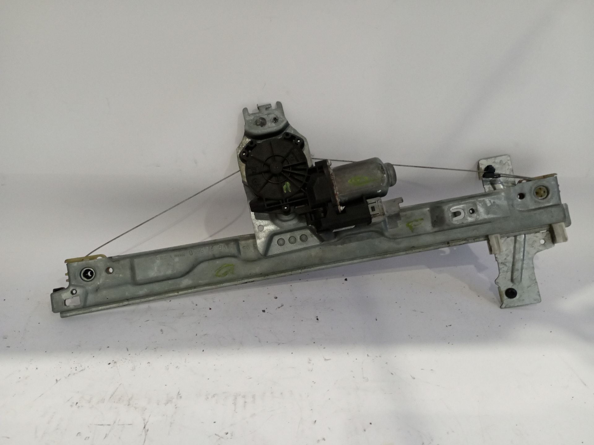 maneta_elevalunas_delantero_izquierdo_9650766680_peugeot_c4_peugeot_207