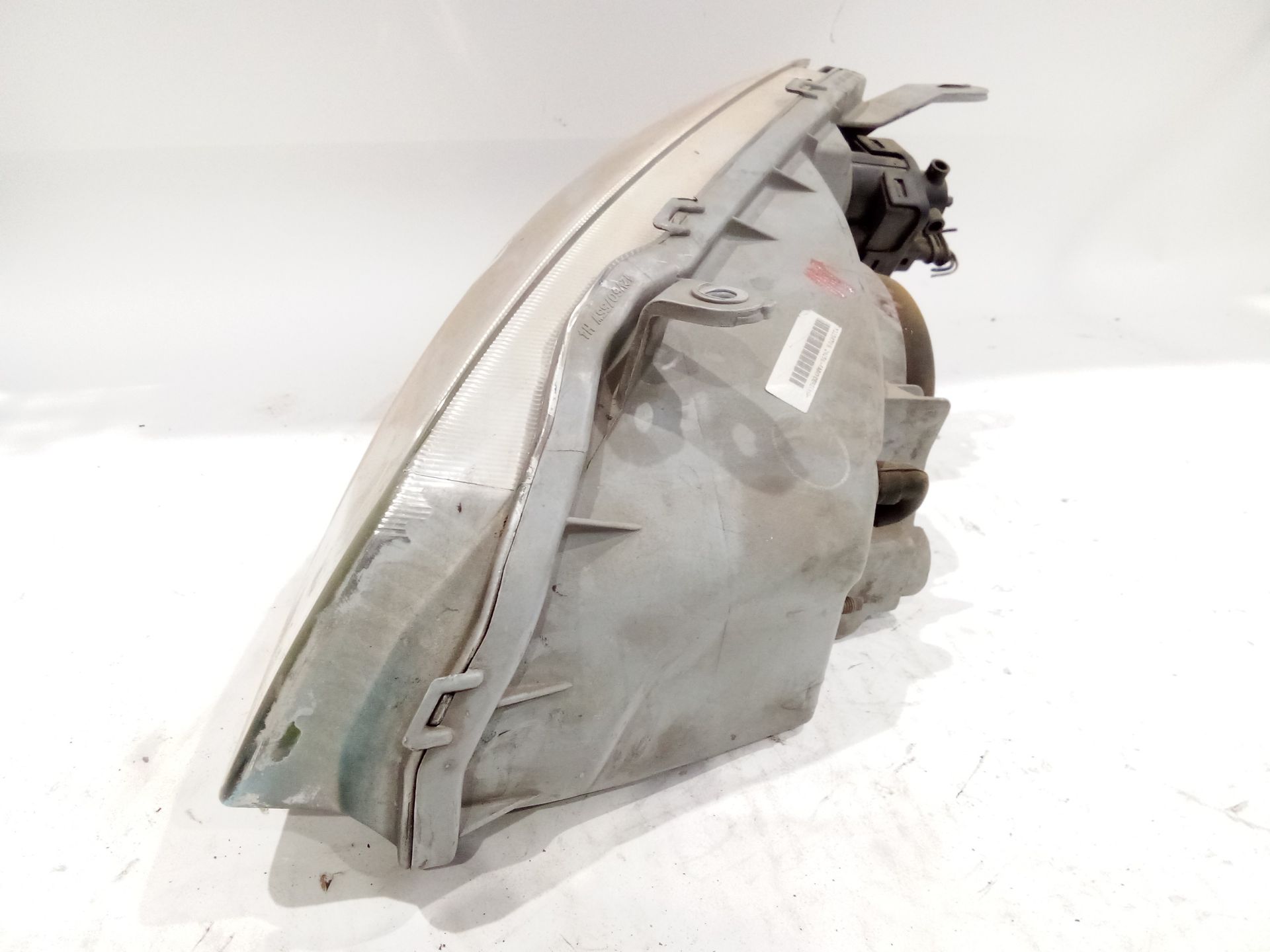 faro_derecho_16470102r_tata_indica