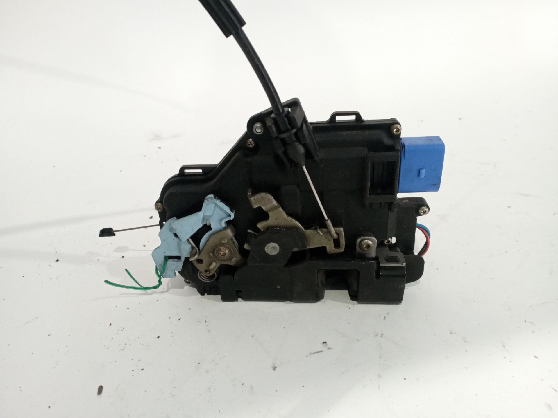 cerradura_puerta_delantera_izquierda_3d1837015_seat_toledo_iii