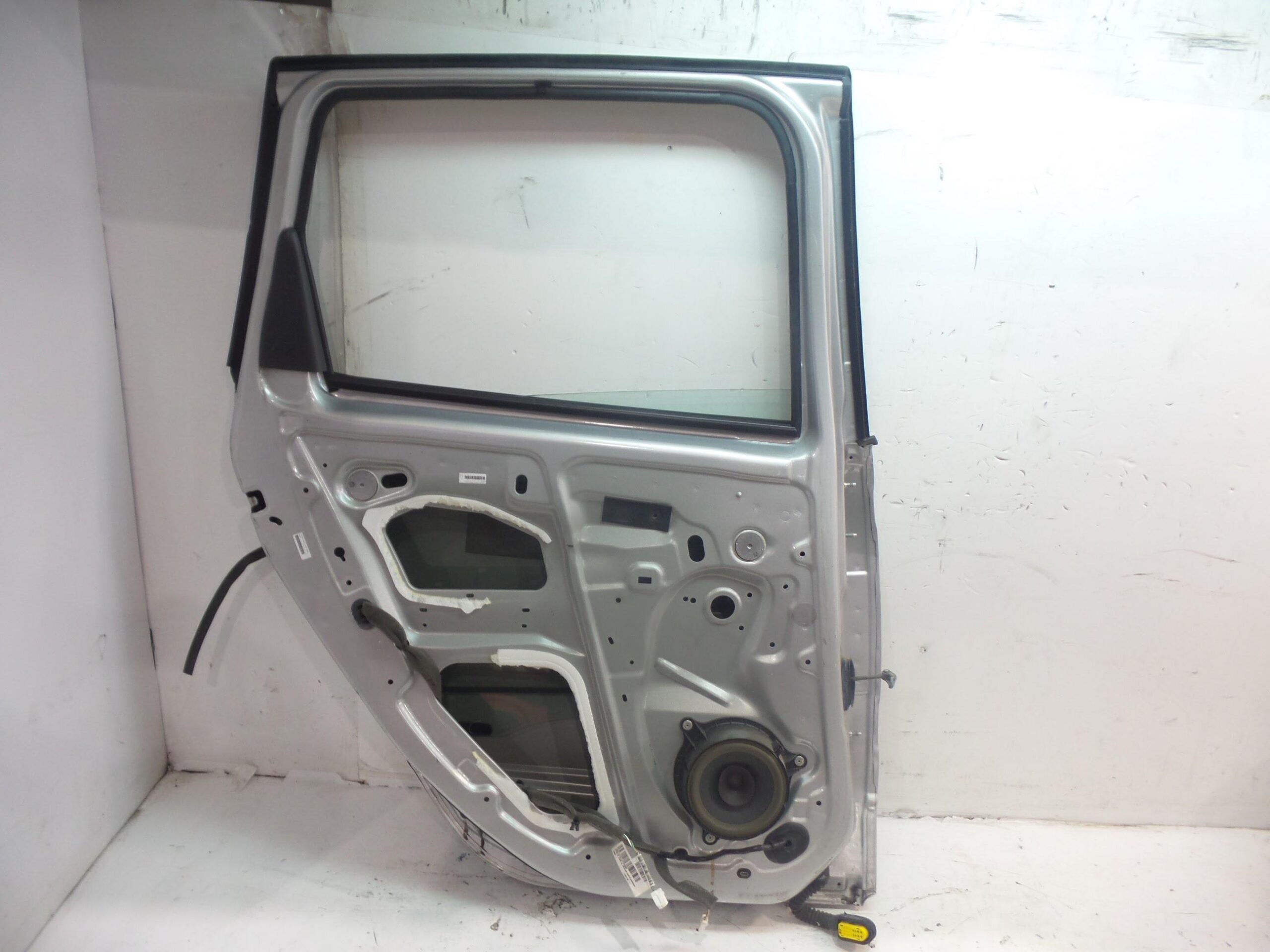 cerradura_puerta_trasera_derecha_821012747r_renault_scenic_iii_jz0_1_1_5_dci