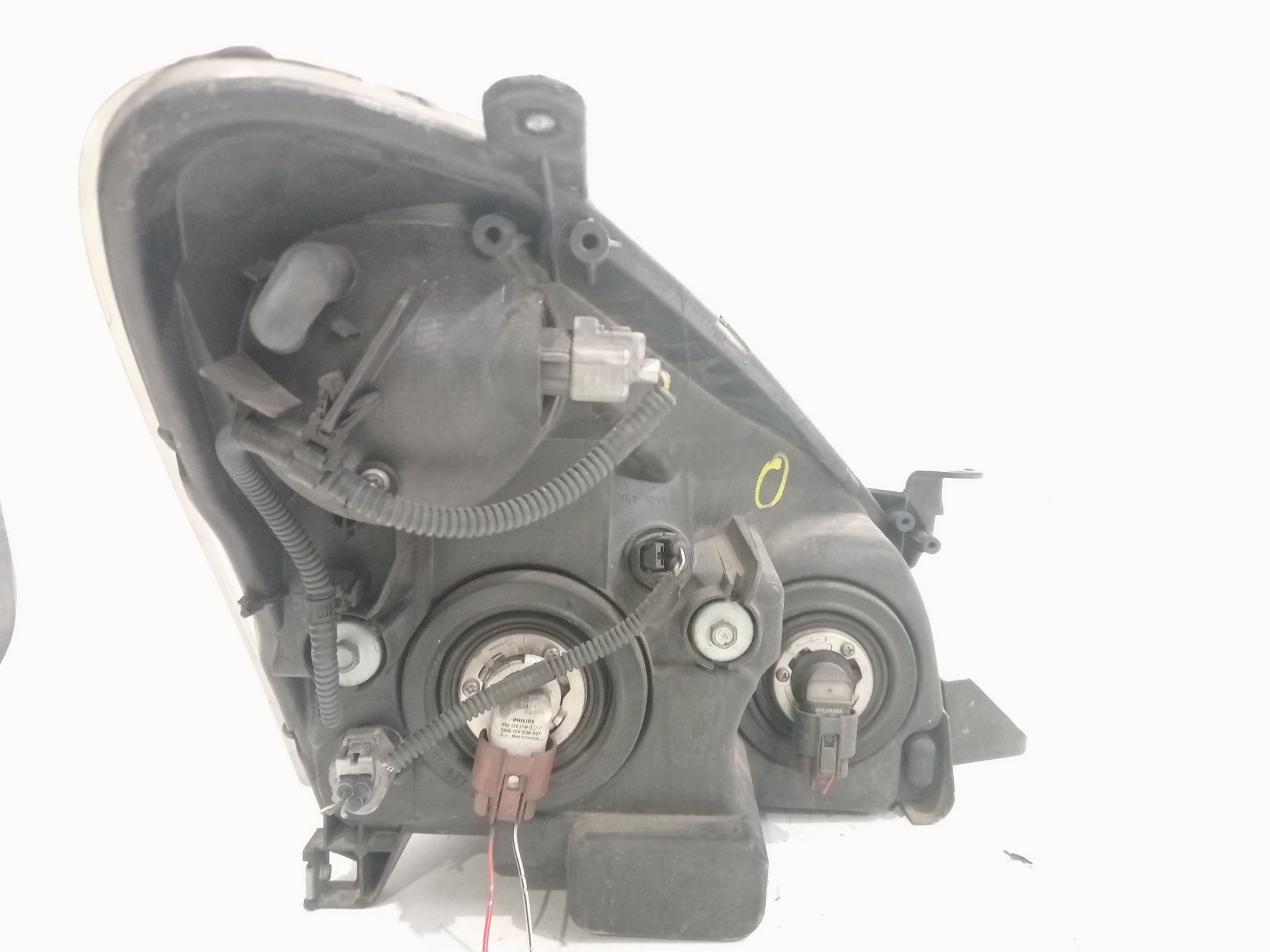 faro_izquierdo_7357230400_toyota_corolla_verso