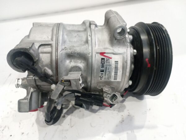 compresor_aire_acondicionado_926003123r_renault_megane_iv_fastback