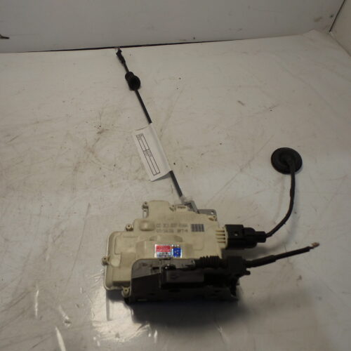 CERRADURA PUERTA DELANTERA DERECHA VOLKSWAGEN IBIZA IV VOLKSWAGEN TIGUAN VOLKSWAGEN SCIROCCO (137)