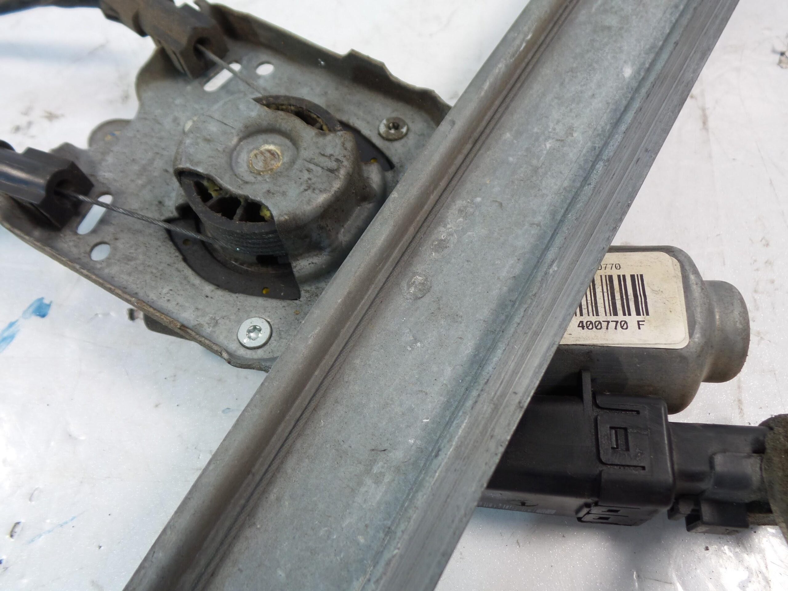 maneta_elevalunas_delantero_izquierdo_400770f_renault_megane_ii_coupecabrio