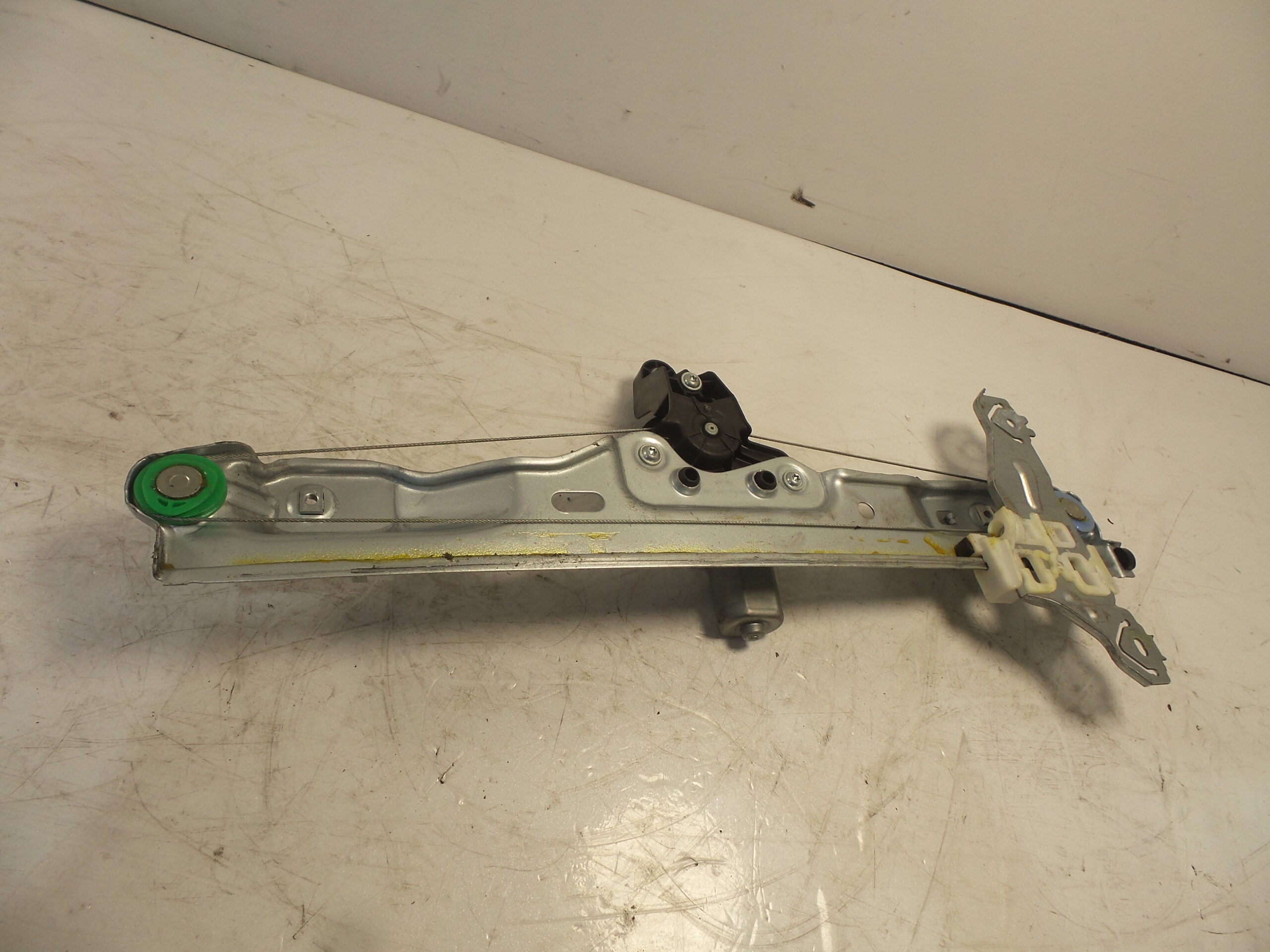 elevalunas_trasero_izquierdo_827014ea0a_renault_kadjar