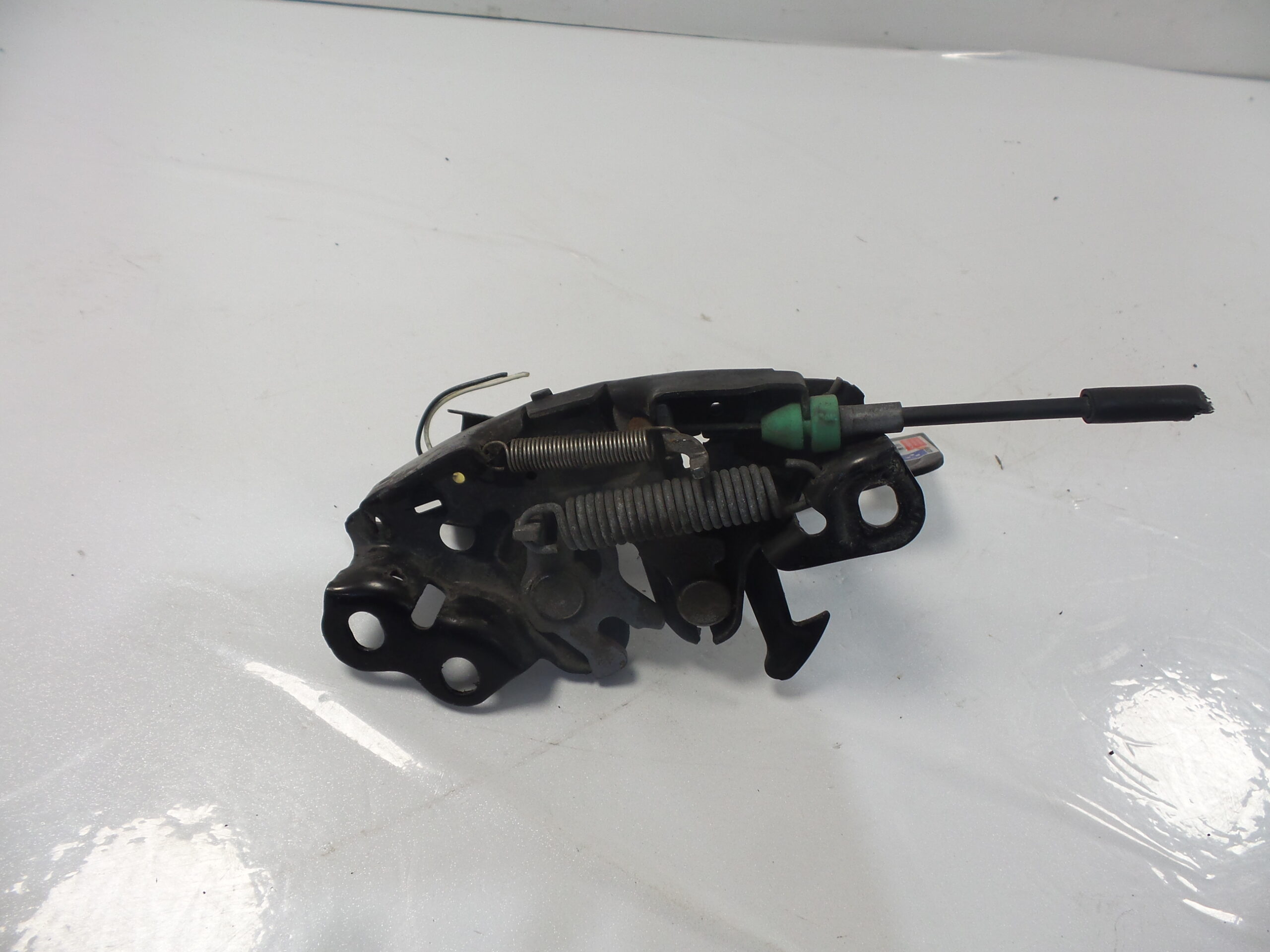 cerradura_capot_656011ka0a_nissan_juke_f15_1_6_dig_t_4x4