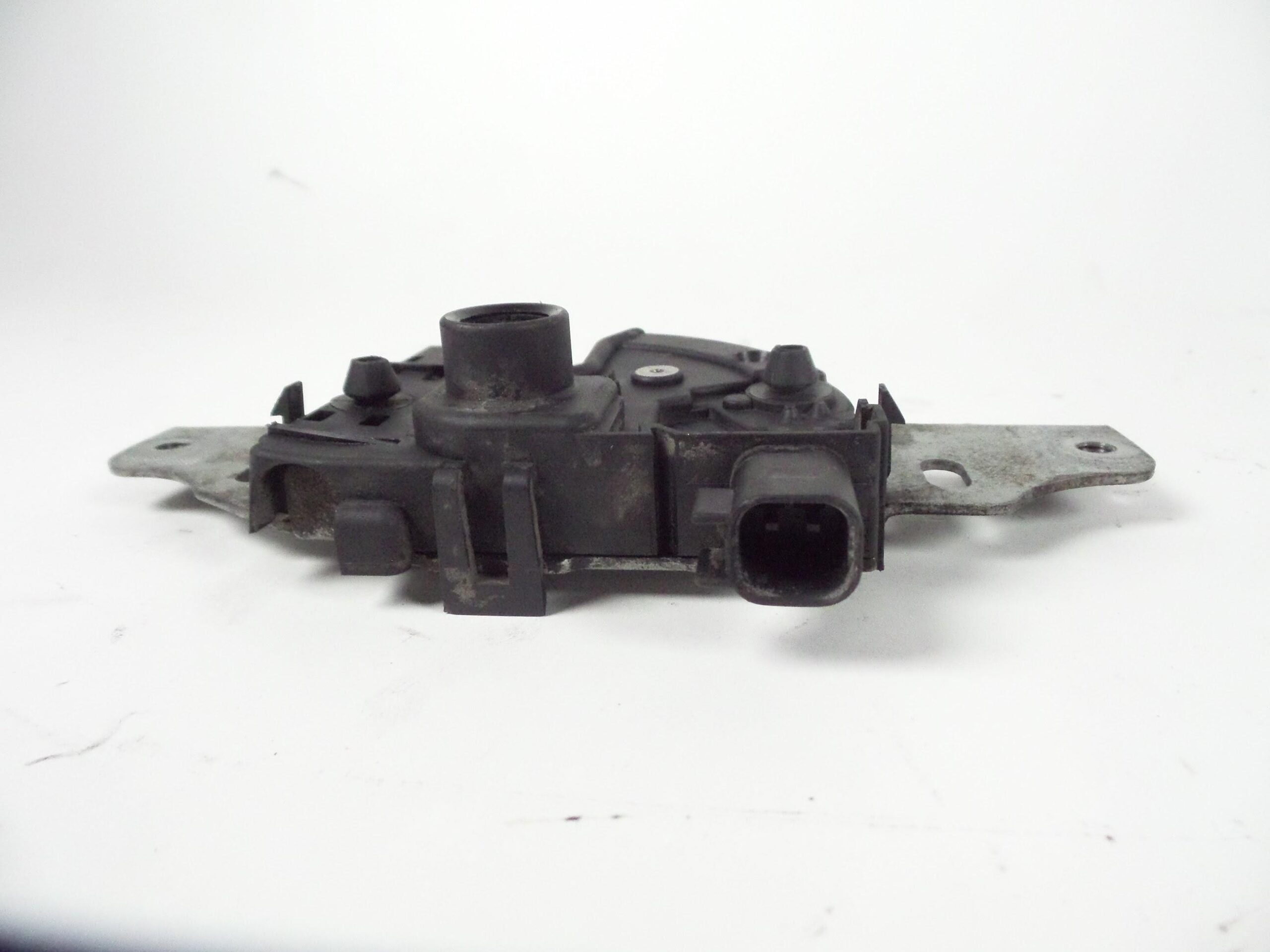 cerradura_capot_1s7a_16700aa01831_1s7a16700aa_bedford_mondeo